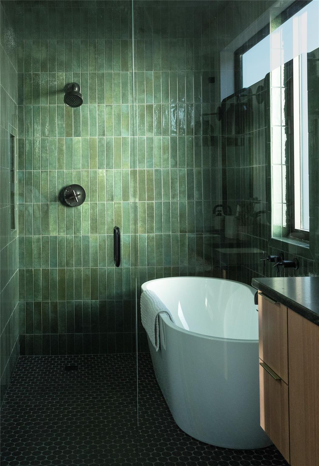 9361 W Us Highway 290 # 107