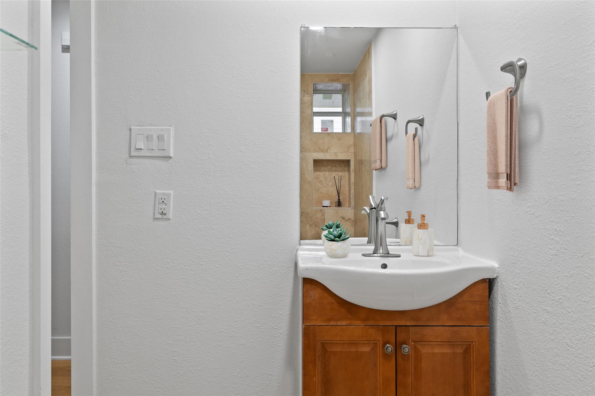 2410 Sharon LN # A, Austin Unit: A