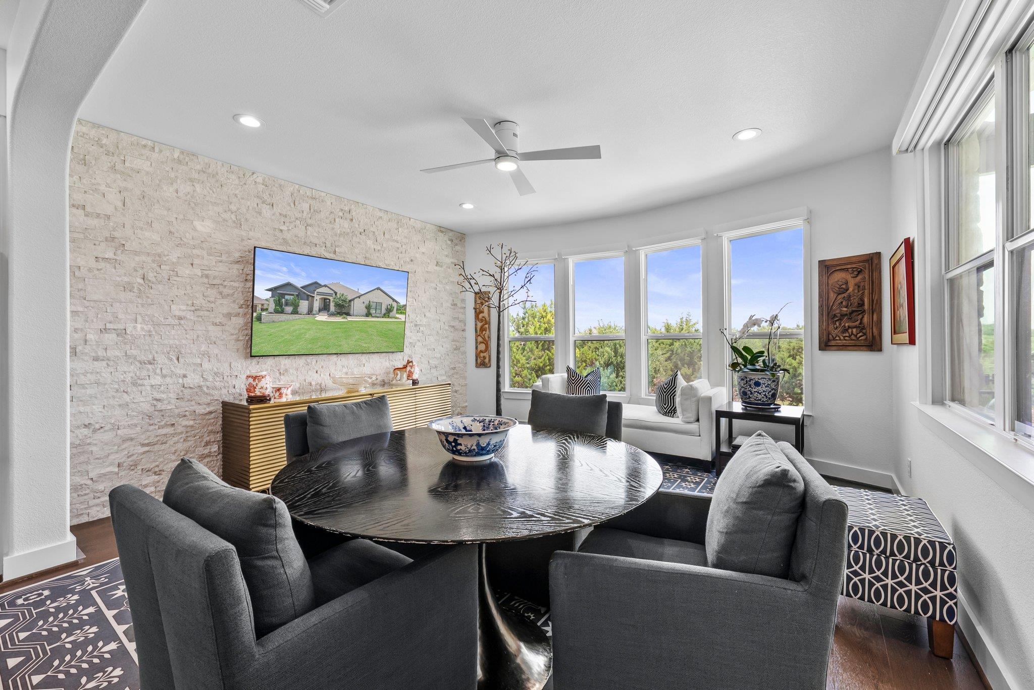 203 Blackstone CV