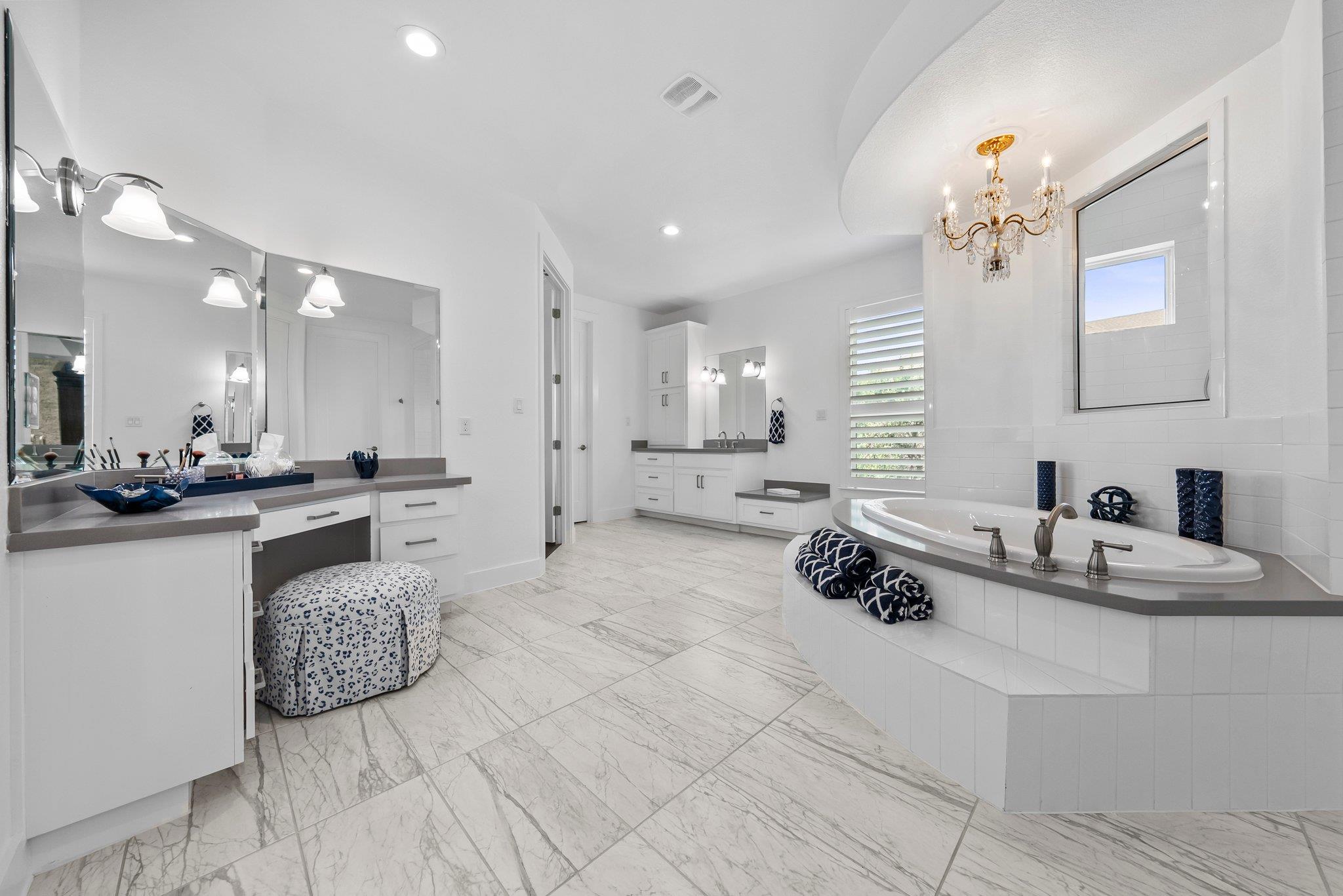 203 Blackstone CV