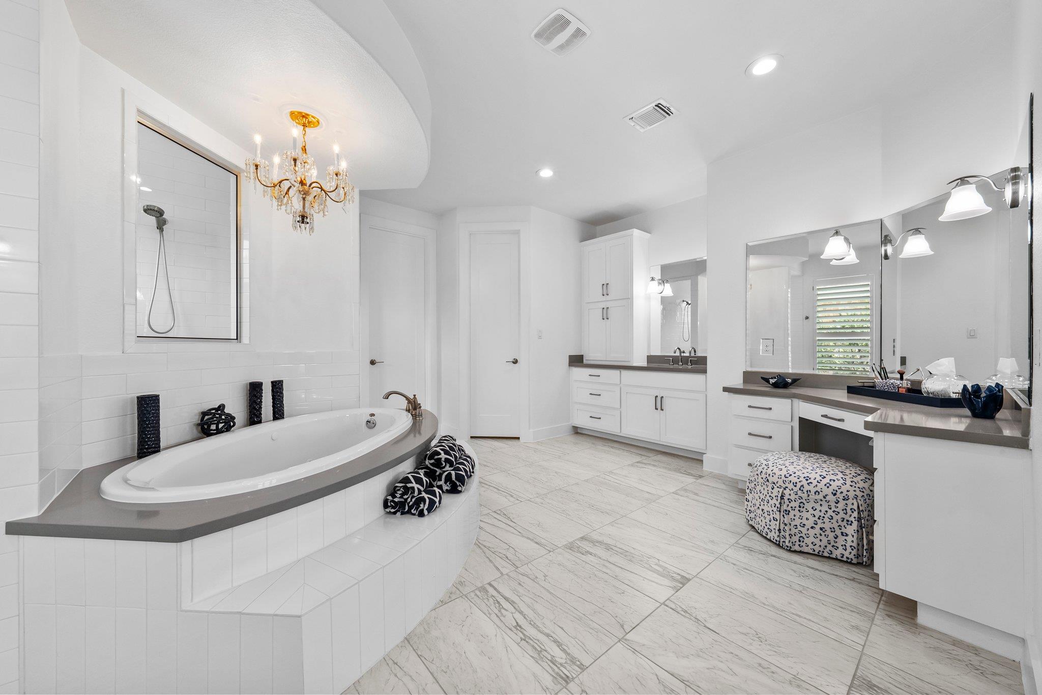 203 Blackstone CV
