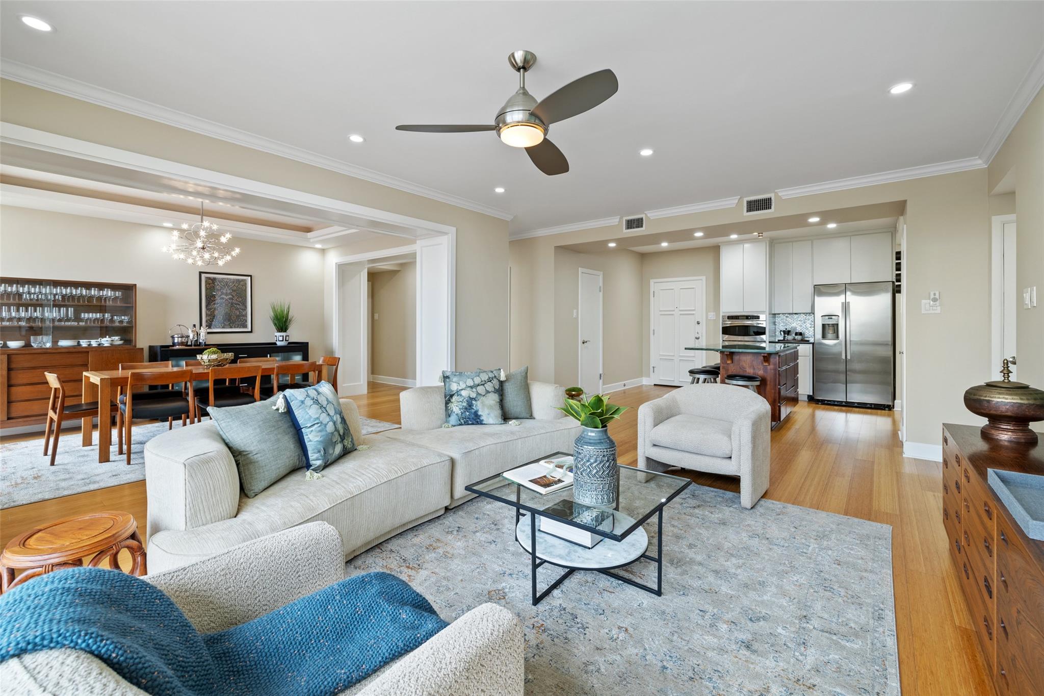 1801 Lavaca ST Unit: 13EF
