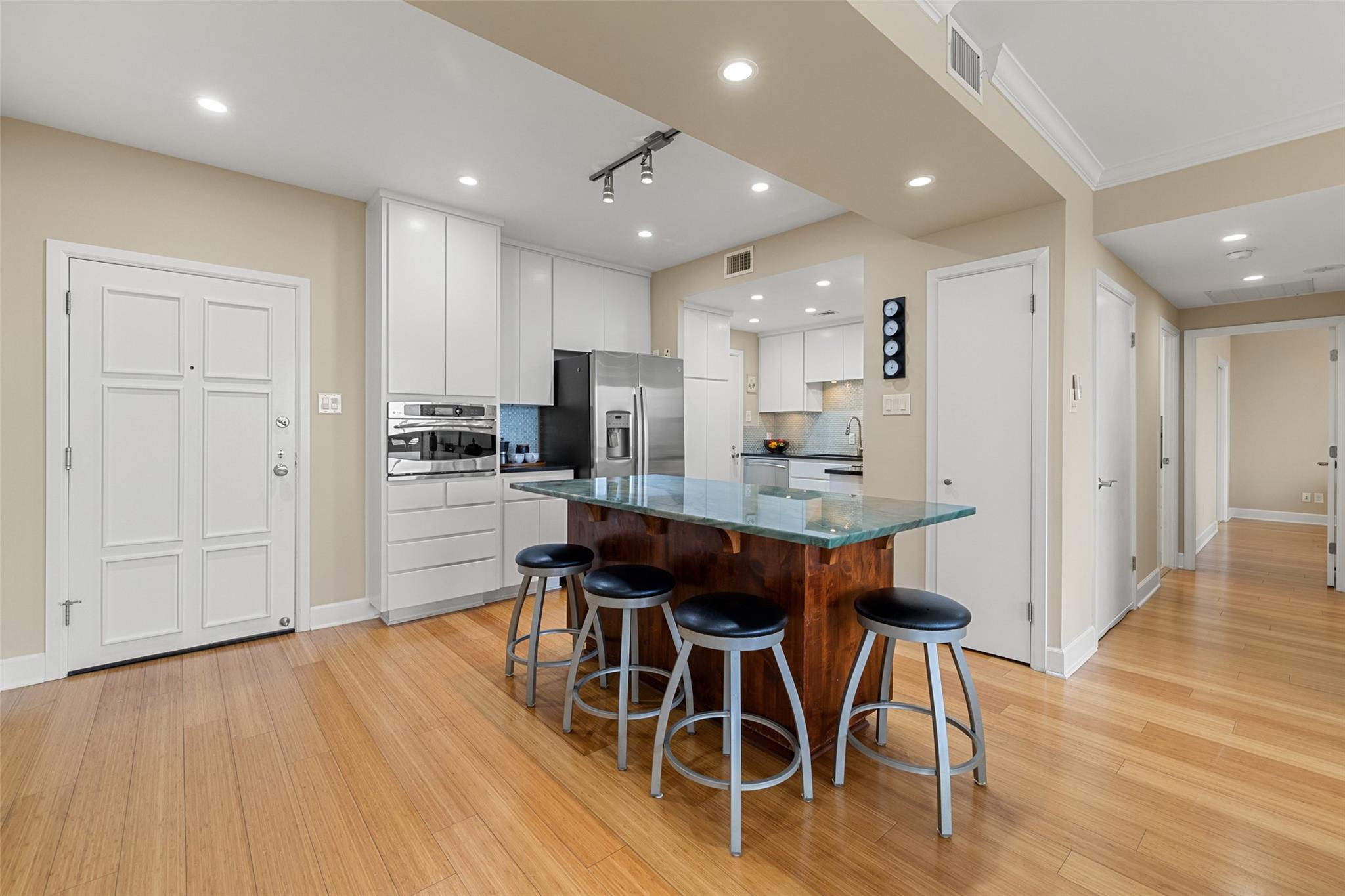 1801 Lavaca ST Unit: 13EF
