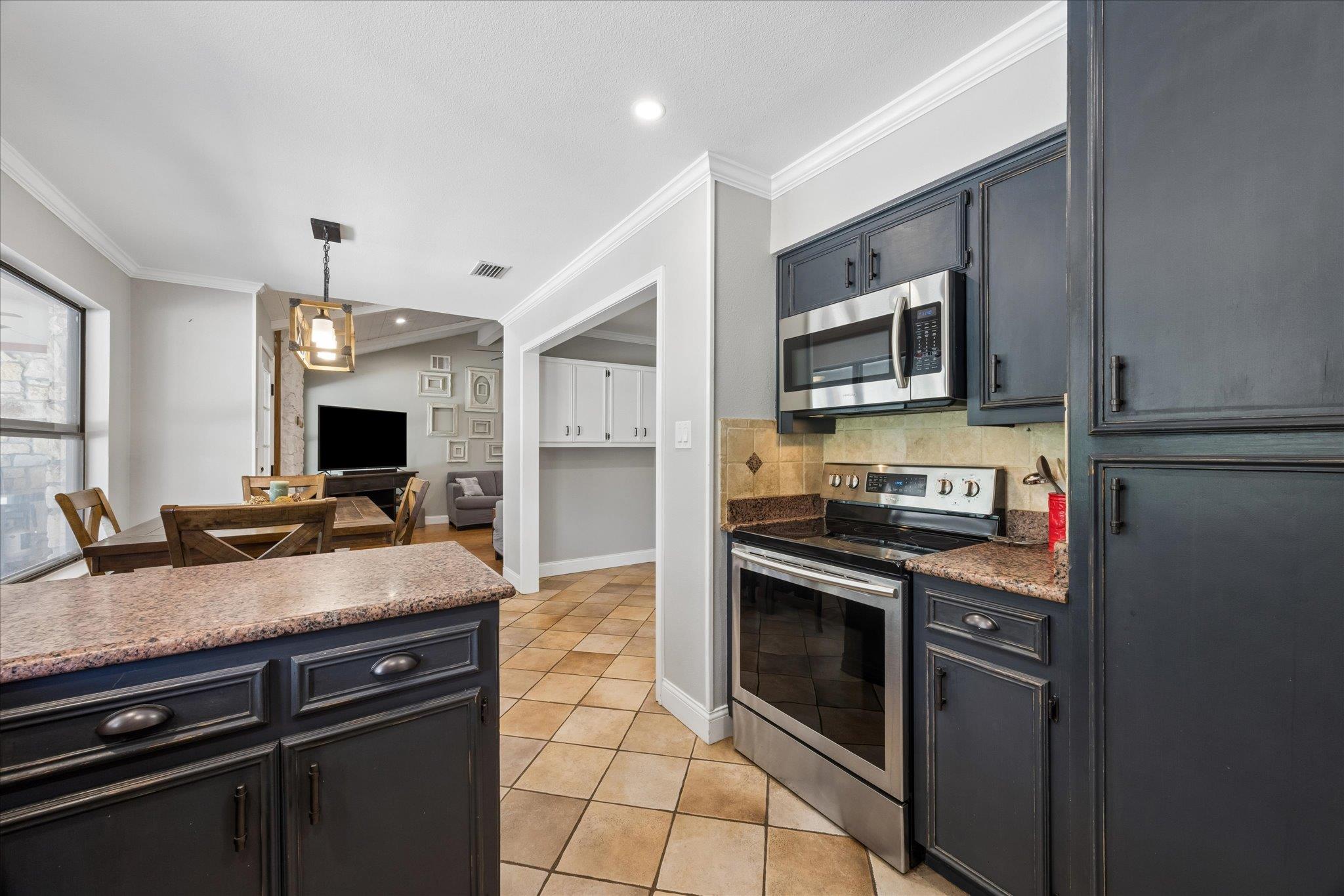 208 Maple DR