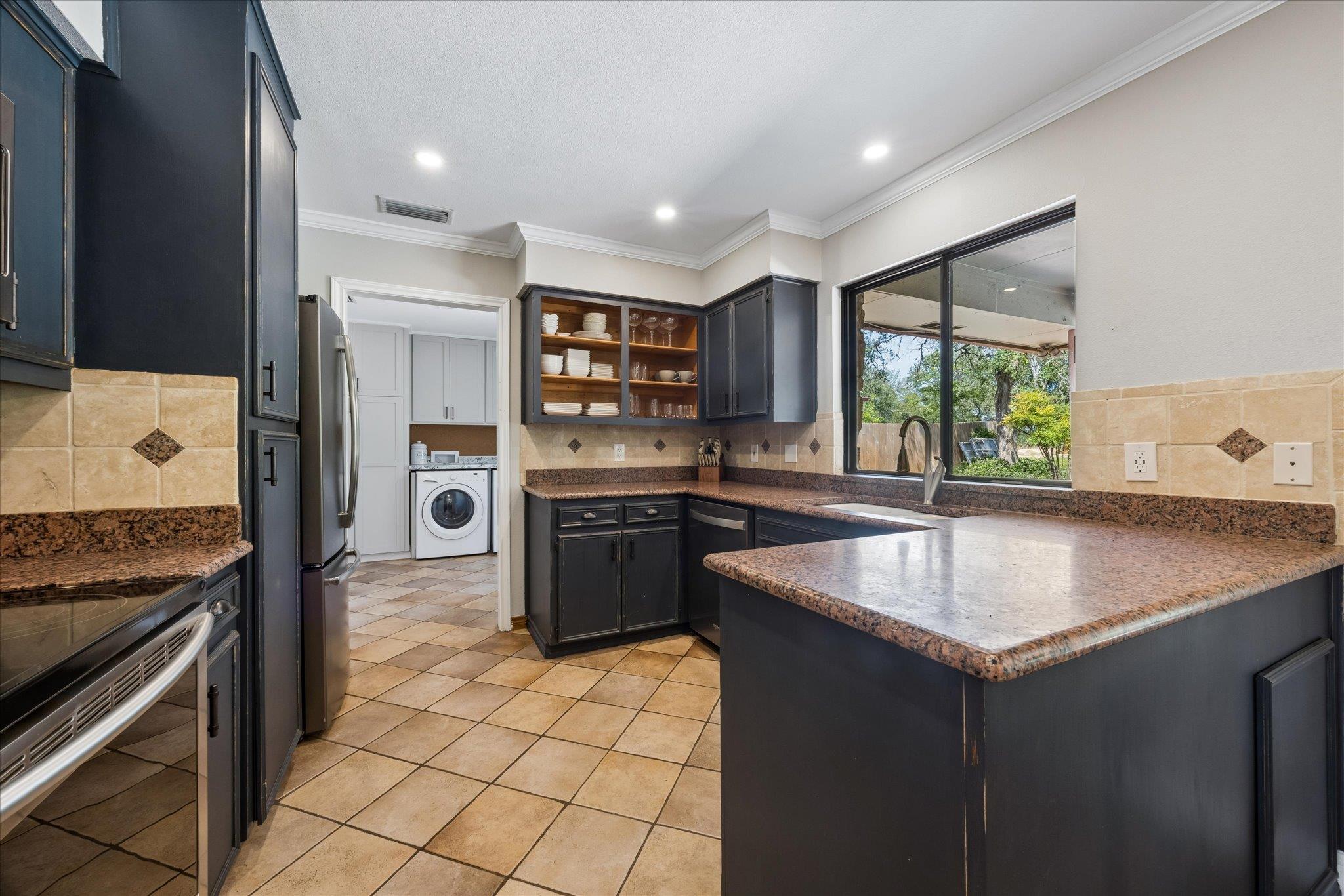 208 Maple DR