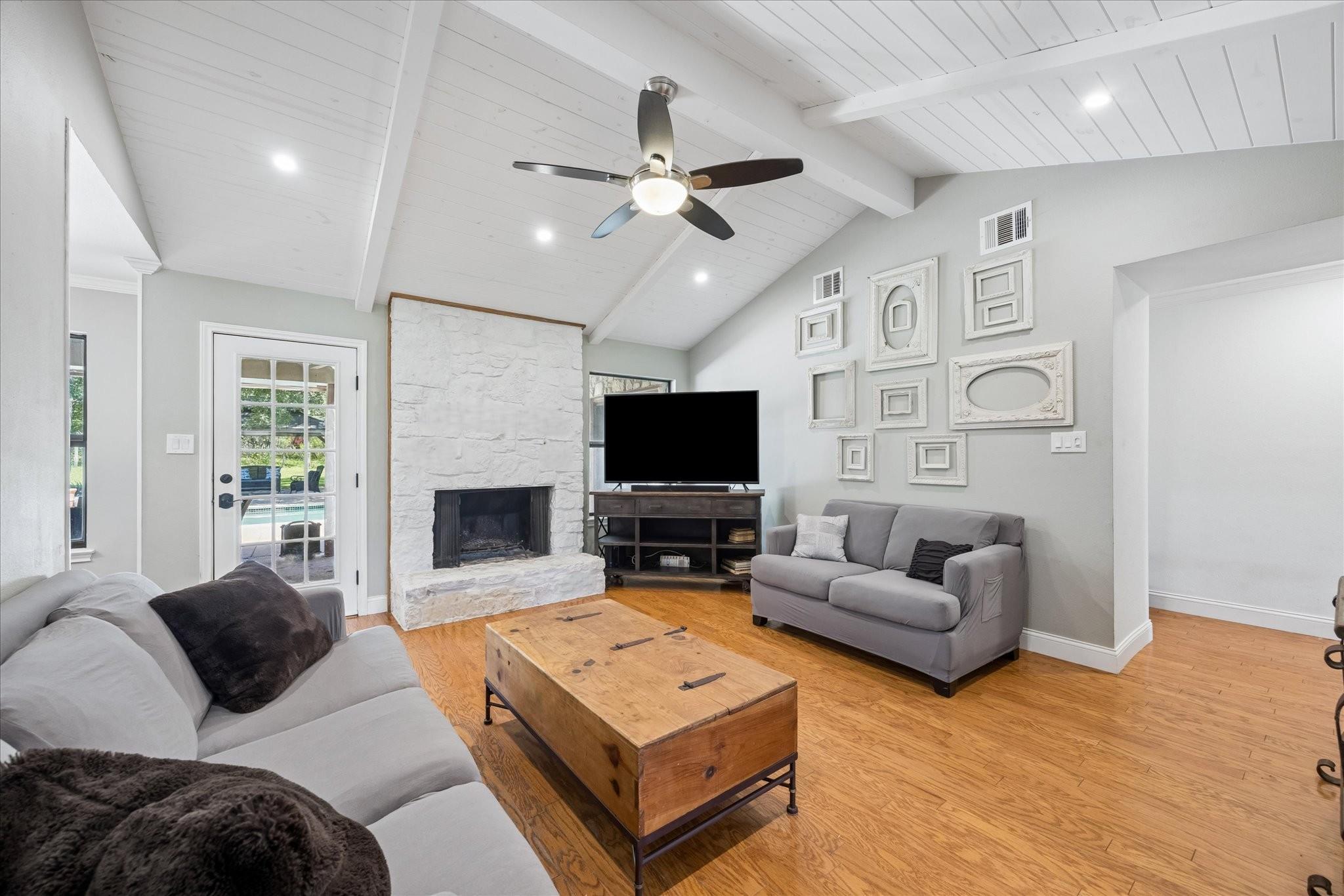 208 Maple DR