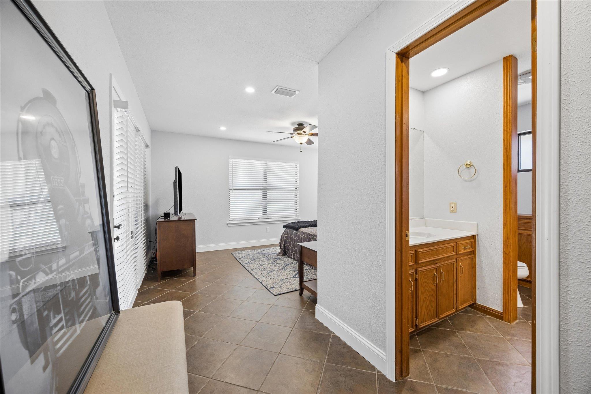 208 Maple DR