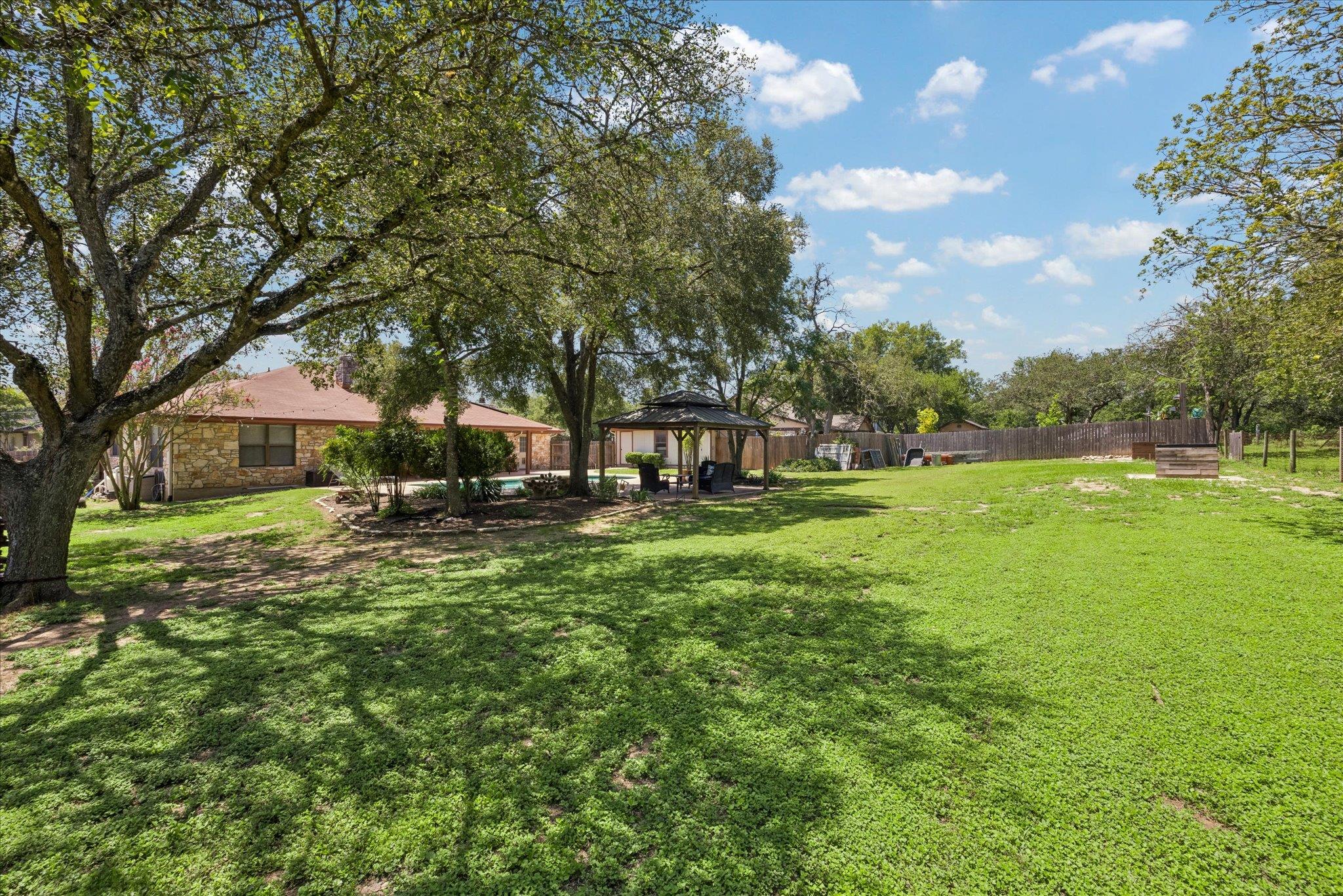 208 Maple DR