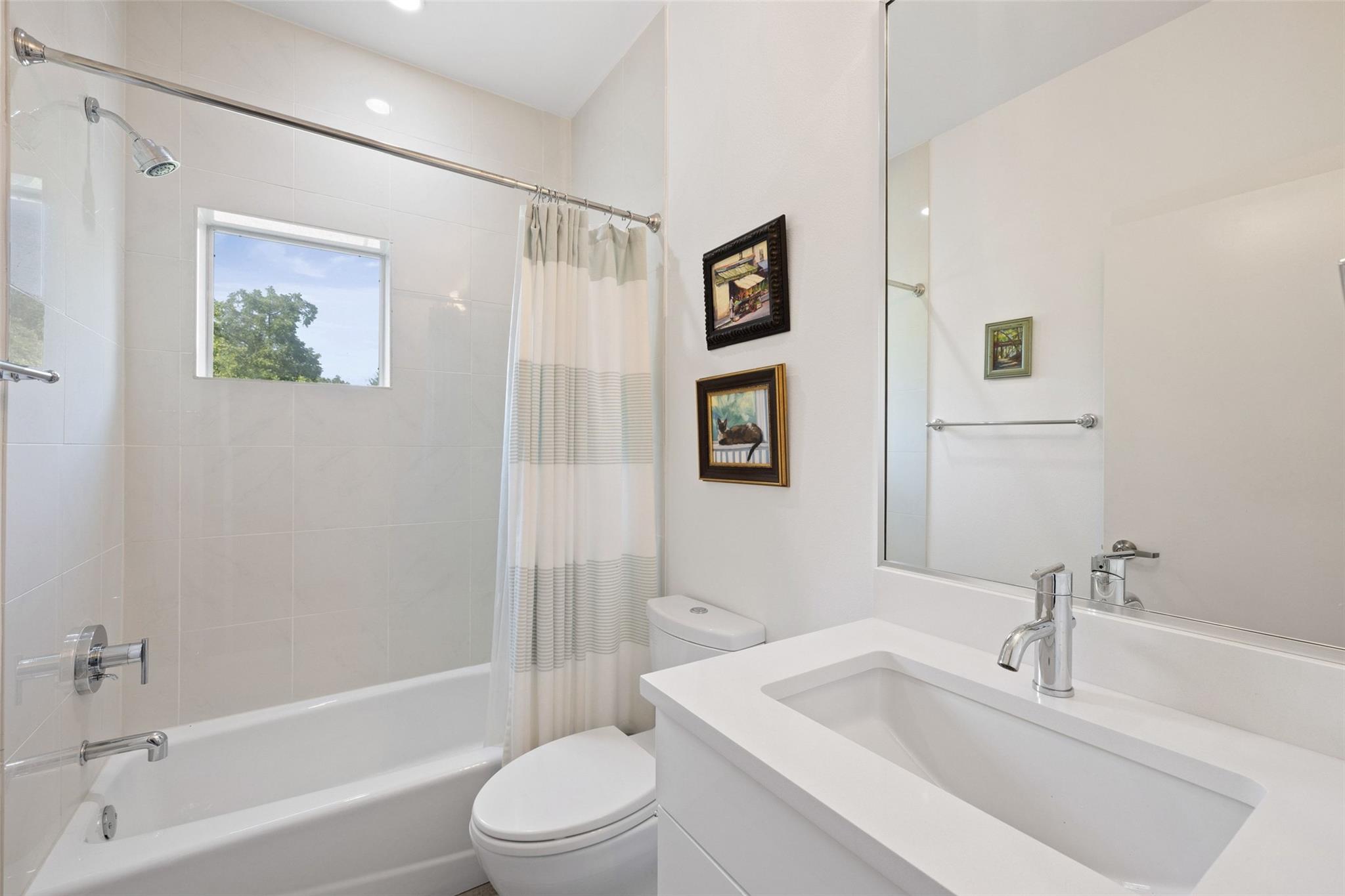 2105 Goodrich Ave # 7