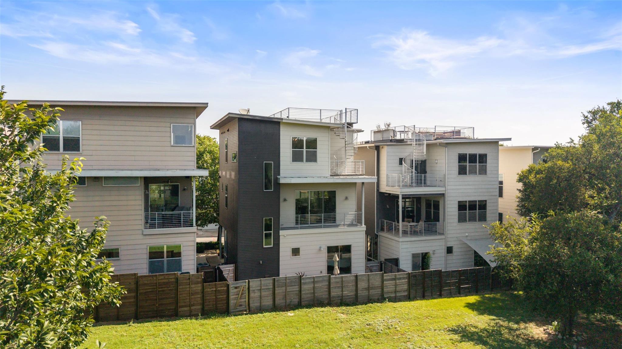 2105 Goodrich Ave # 7