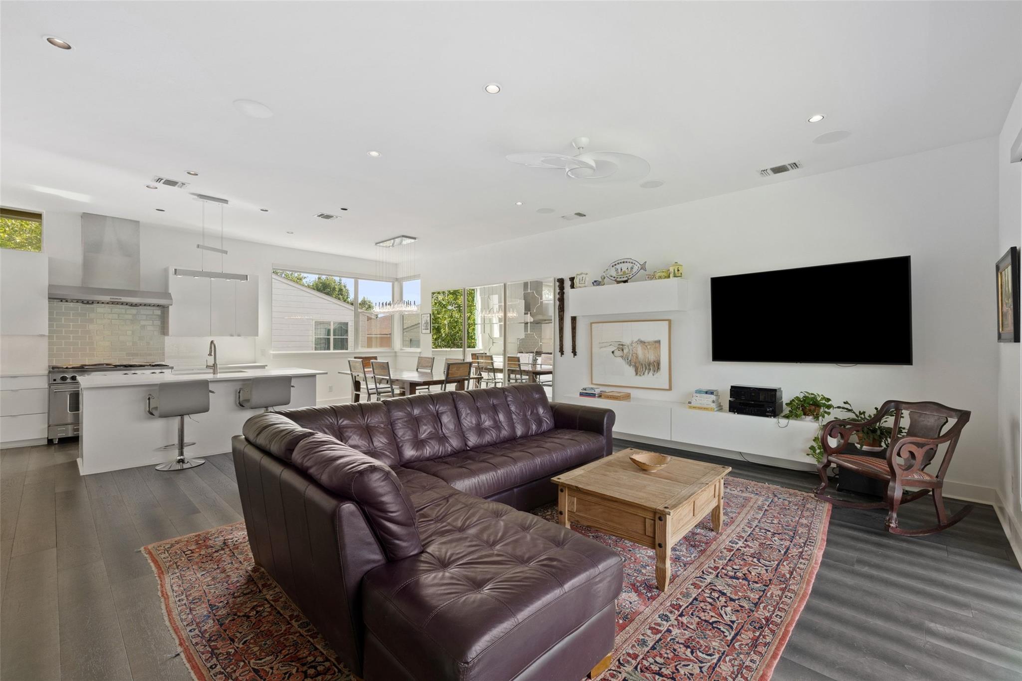 2105 Goodrich Ave # 7