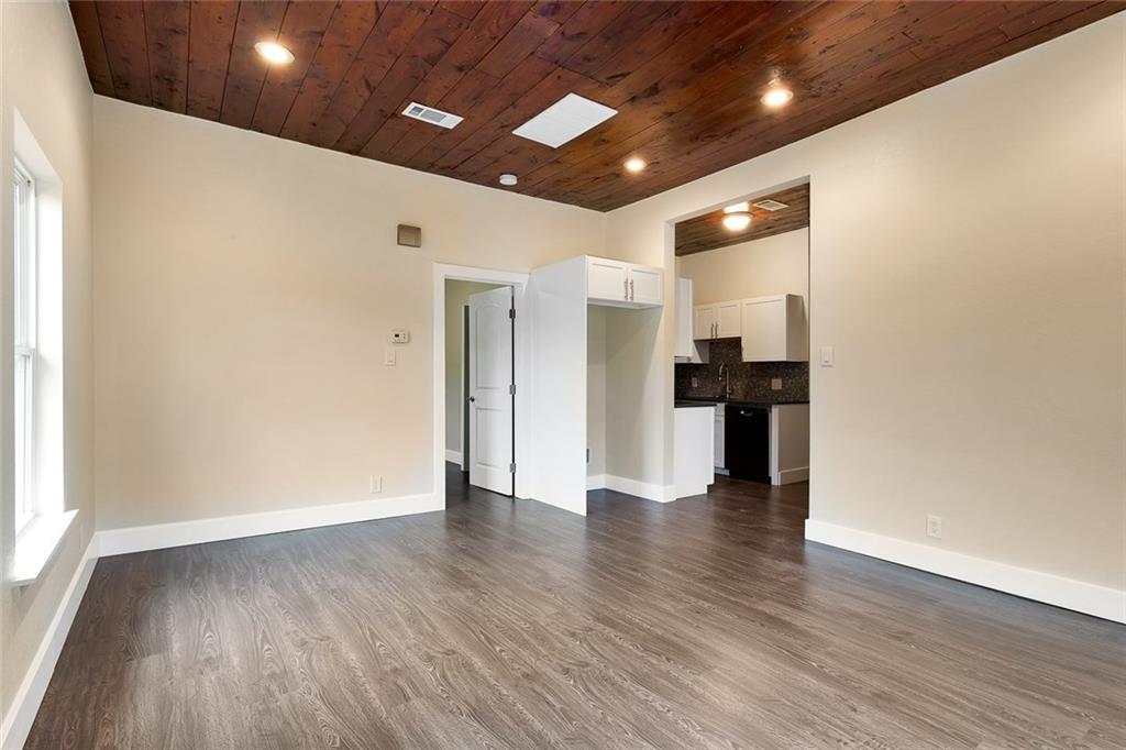 6311 Felix Ave