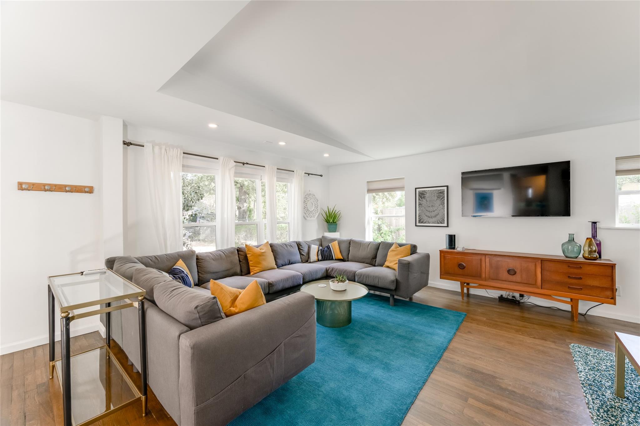 5323 Downs DR, Austin