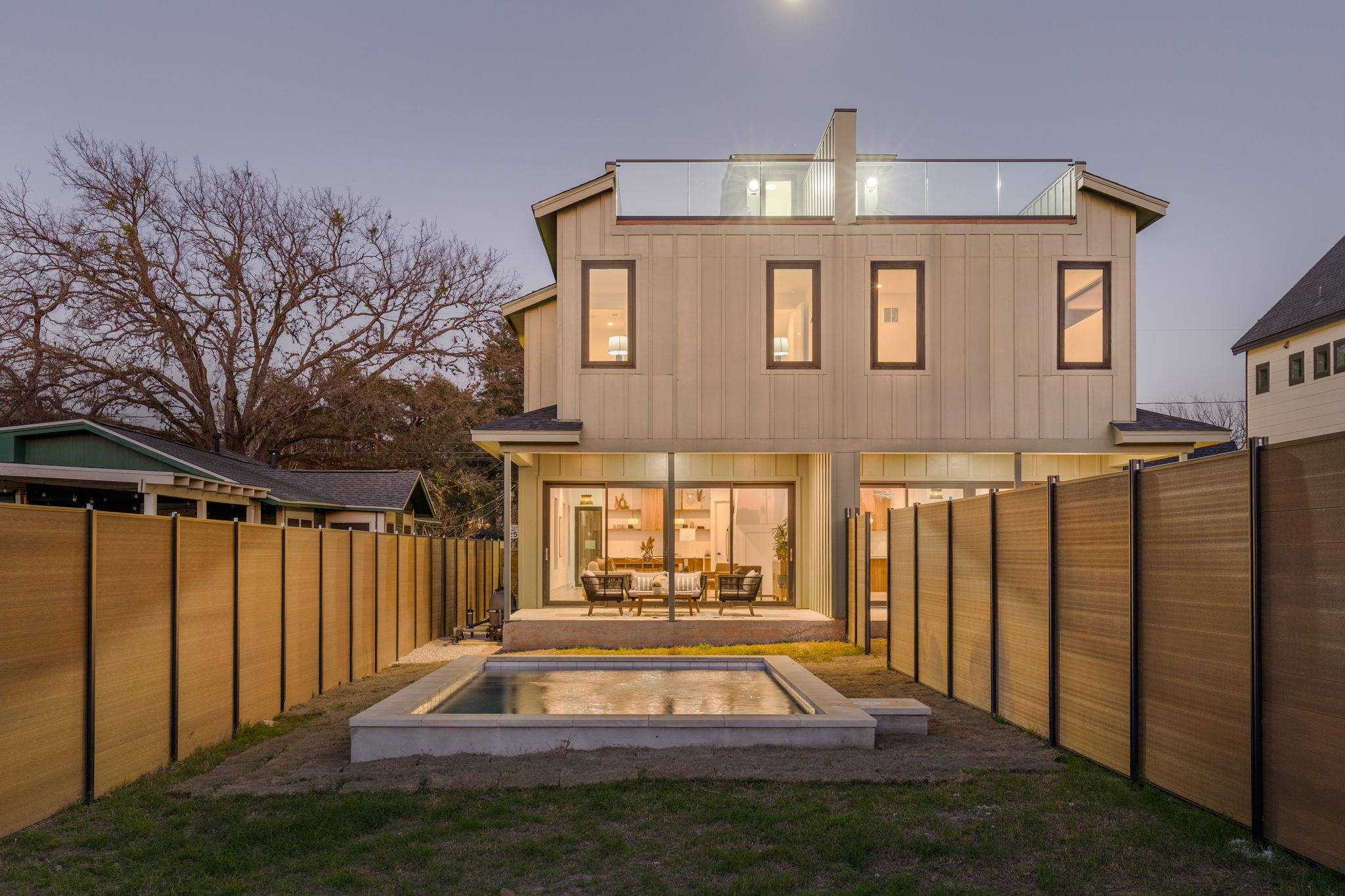 1610 Harvey # 2