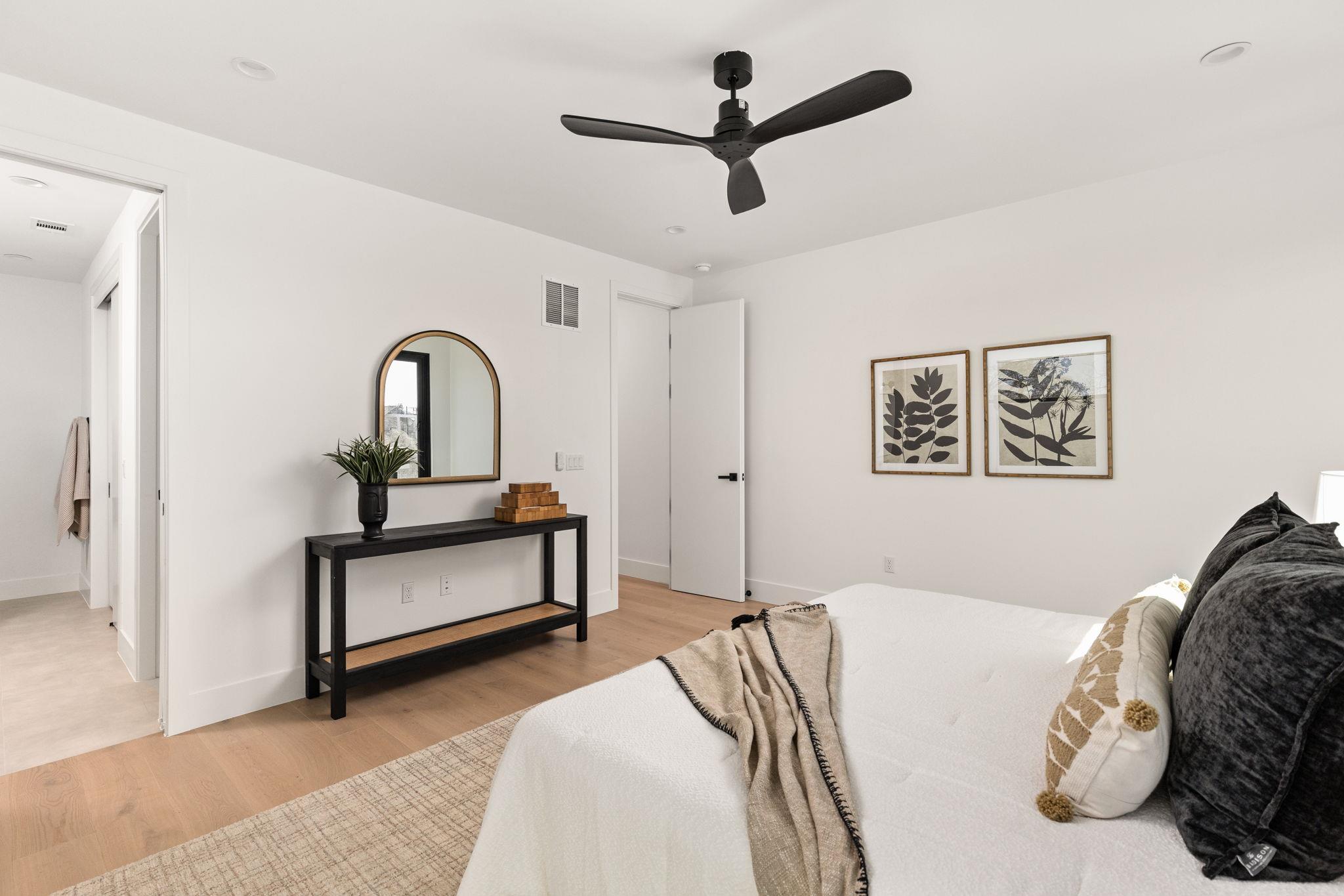 1610 Harvey # 2