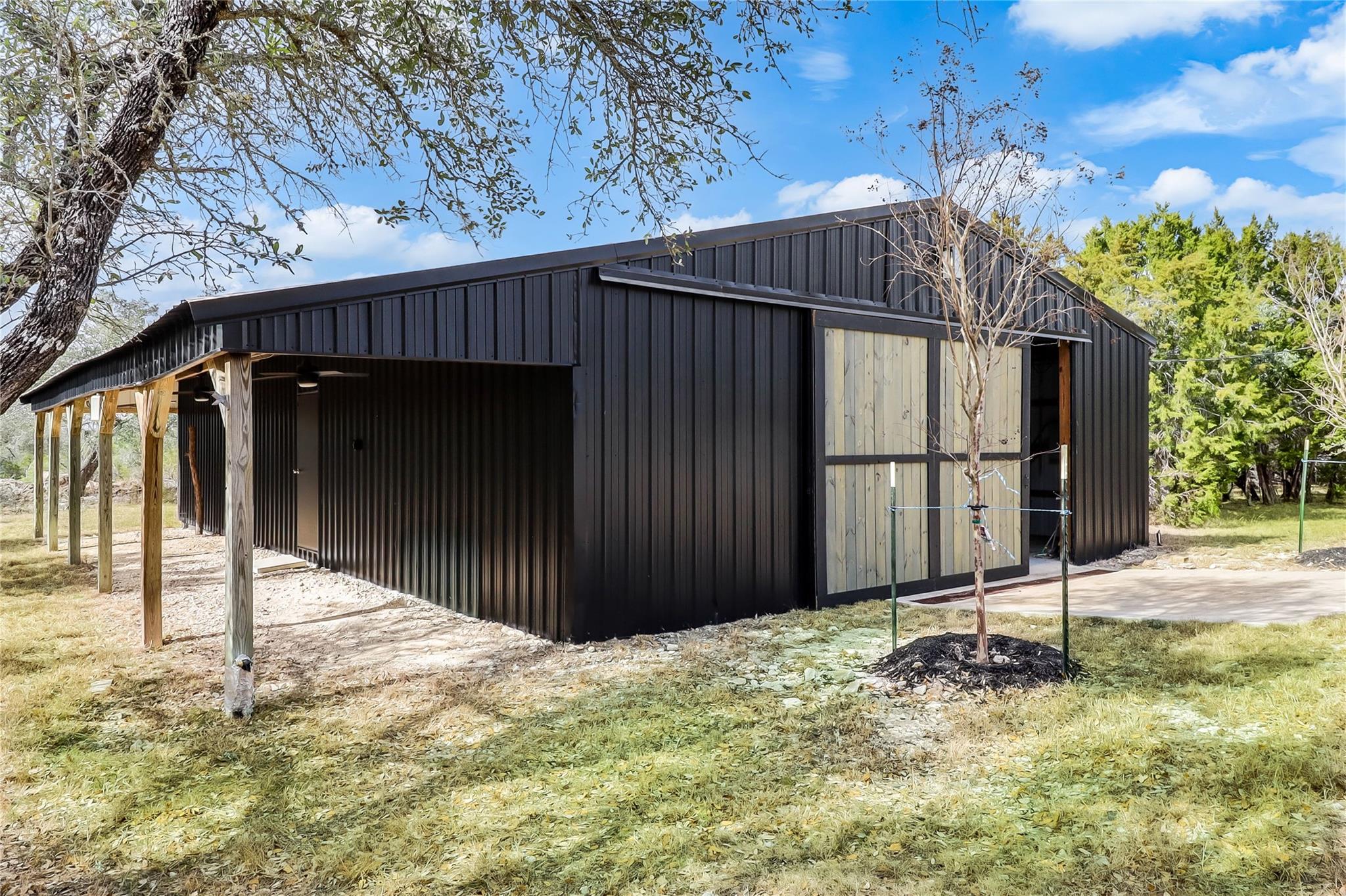 1100 Norwood RD