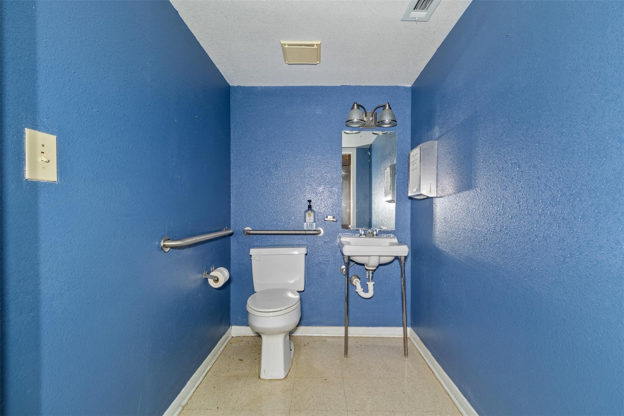 2900 Trimmier RD