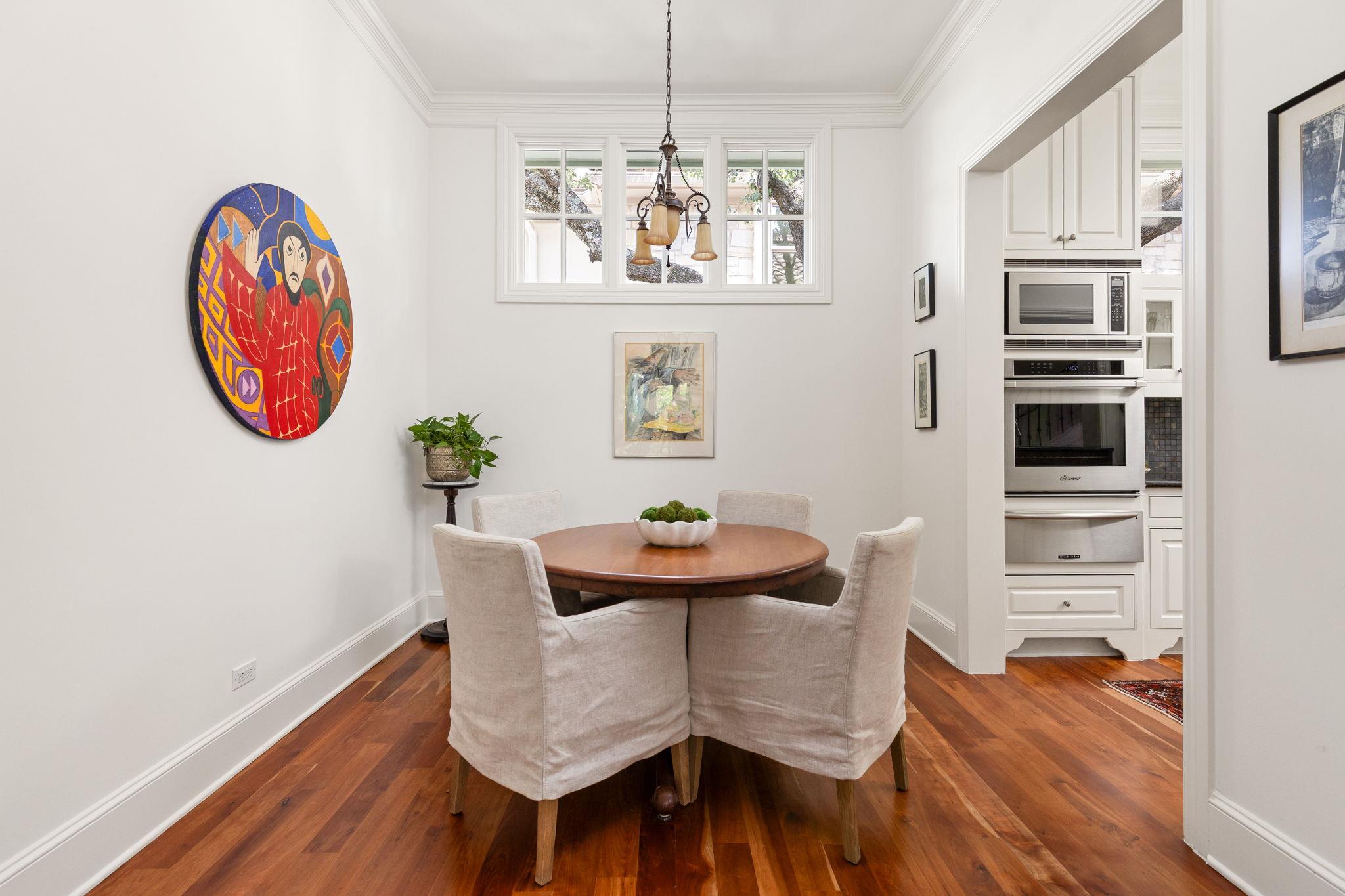 2300 Barton Creek BLVD # 27