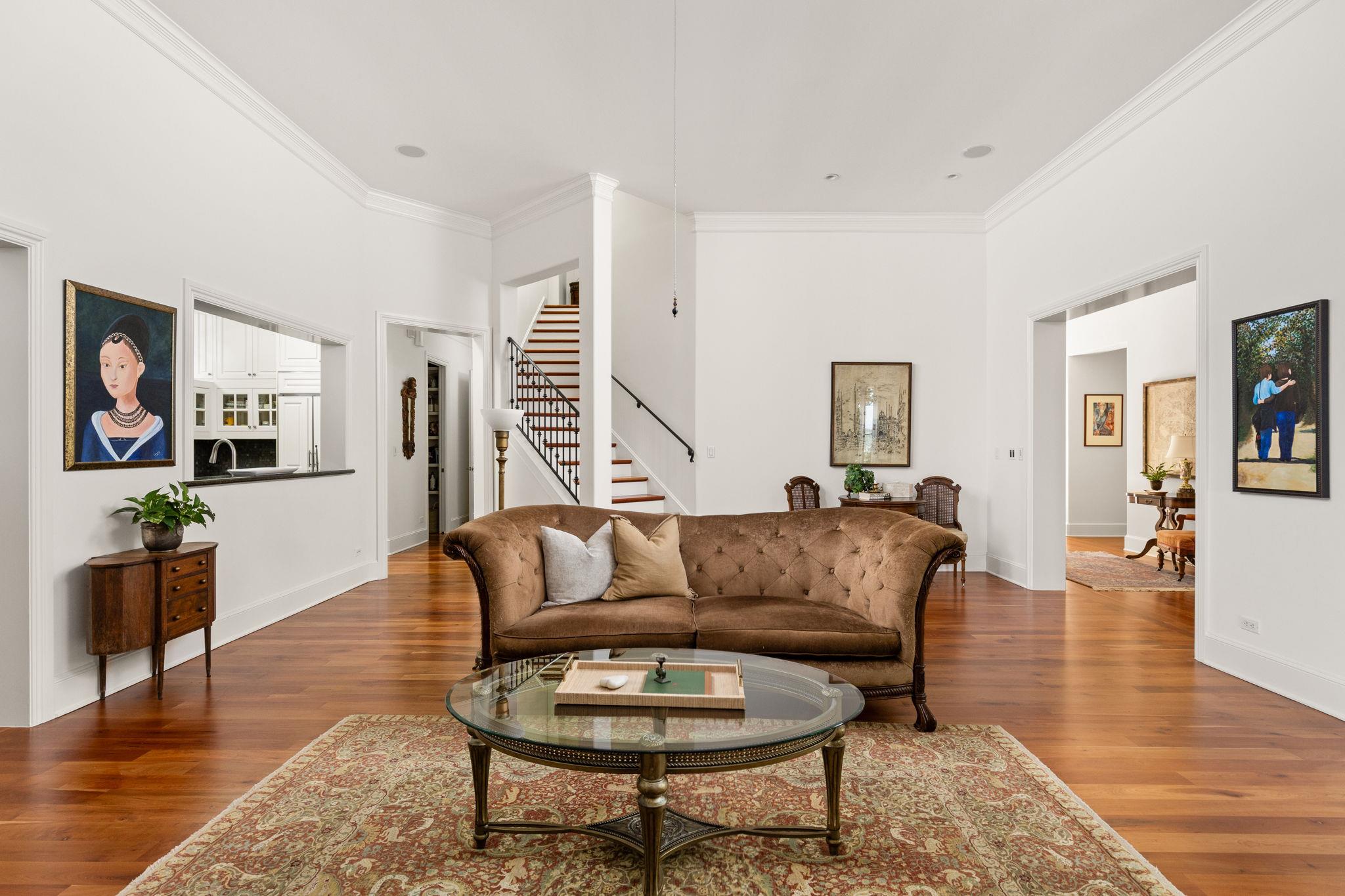 2300 Barton Creek BLVD # 27