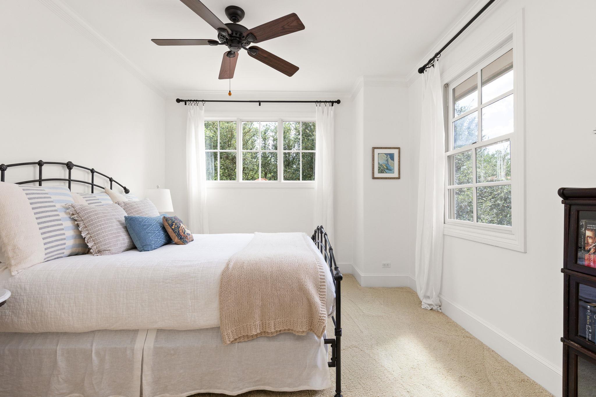 2300 Barton Creek BLVD # 27