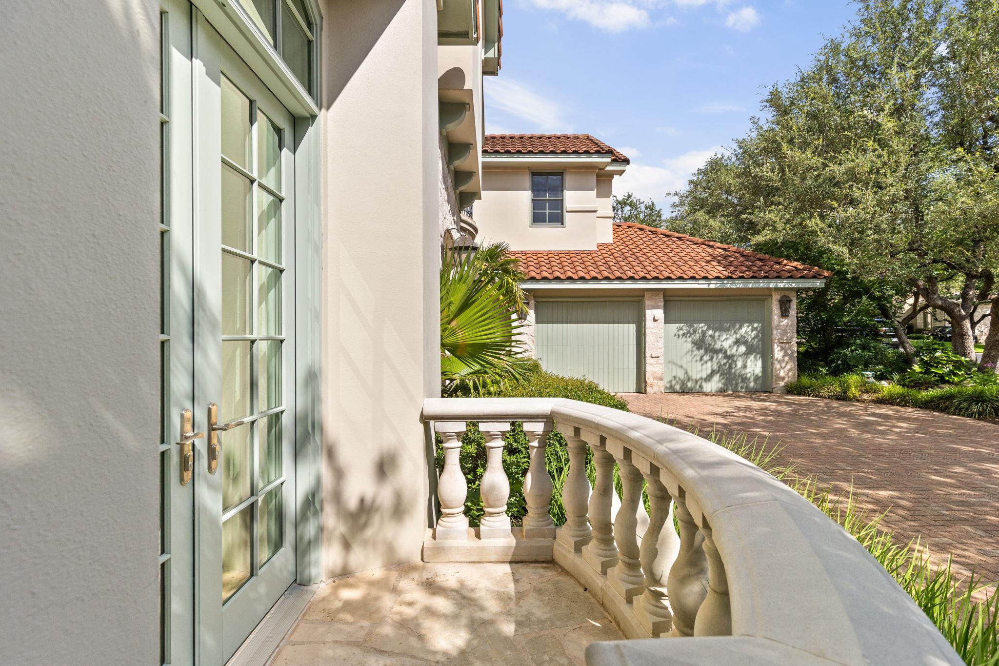 2300 Barton Creek BLVD # 27