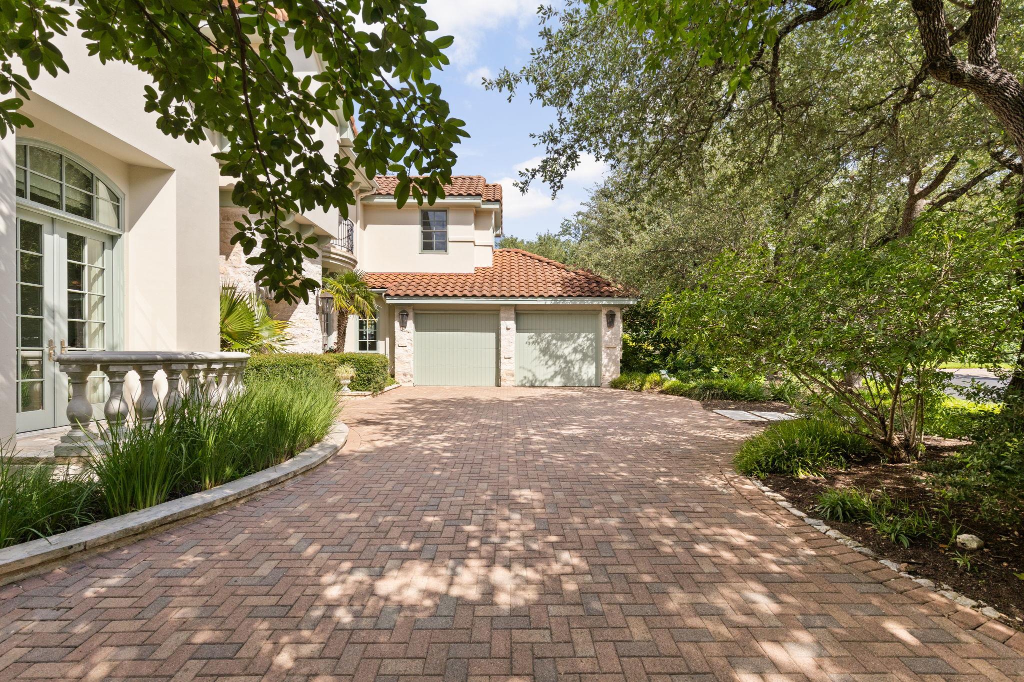 2300 Barton Creek BLVD # 27