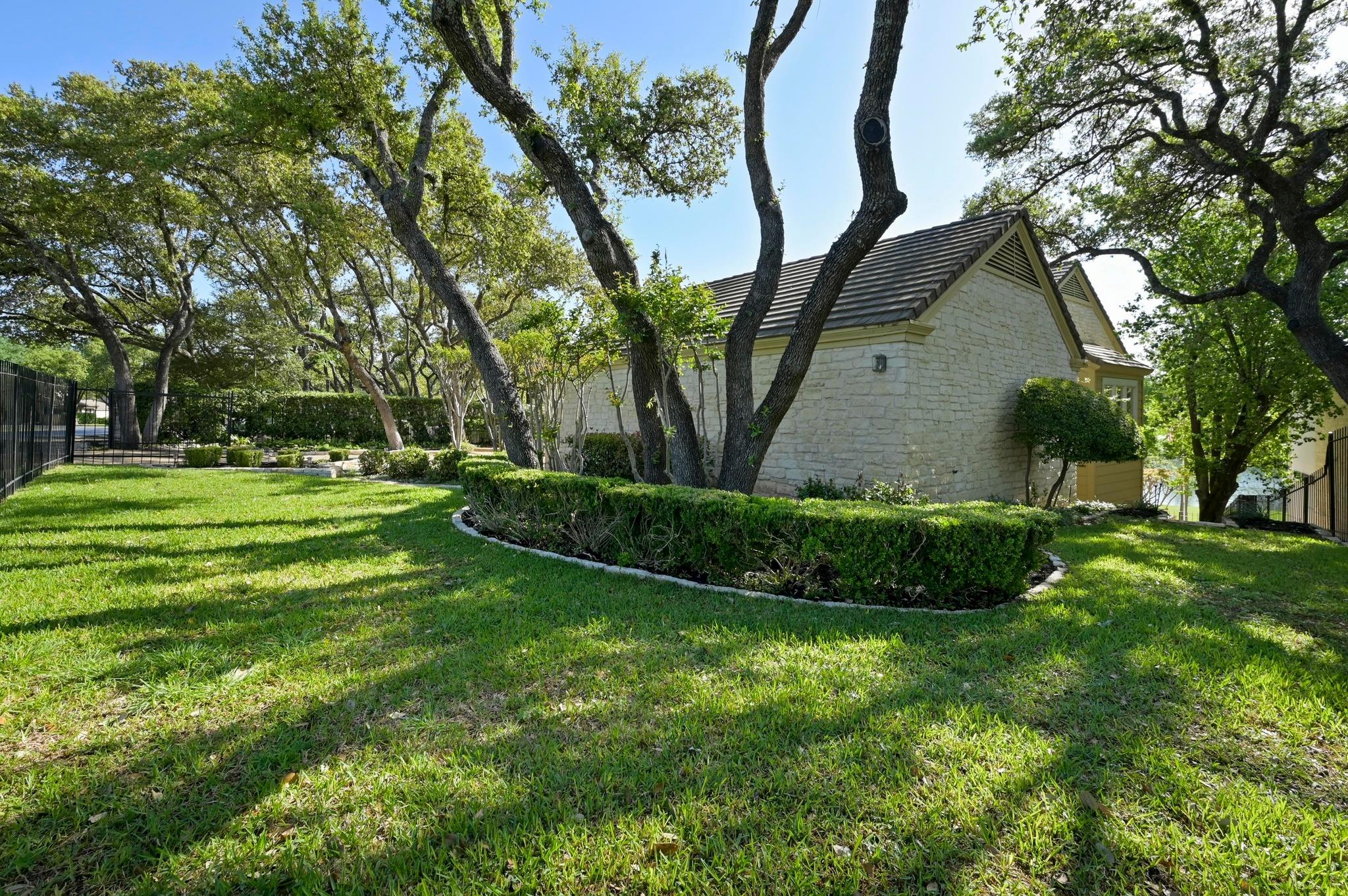52 Club Estates PKWY