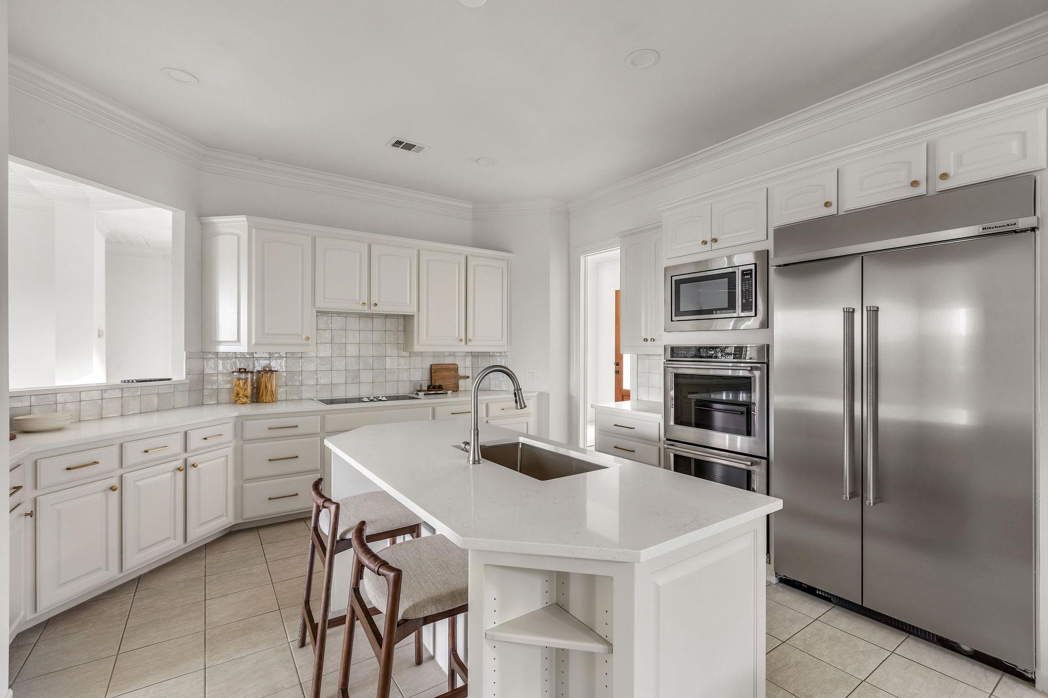 2305 Barton Creek BLVD # 25