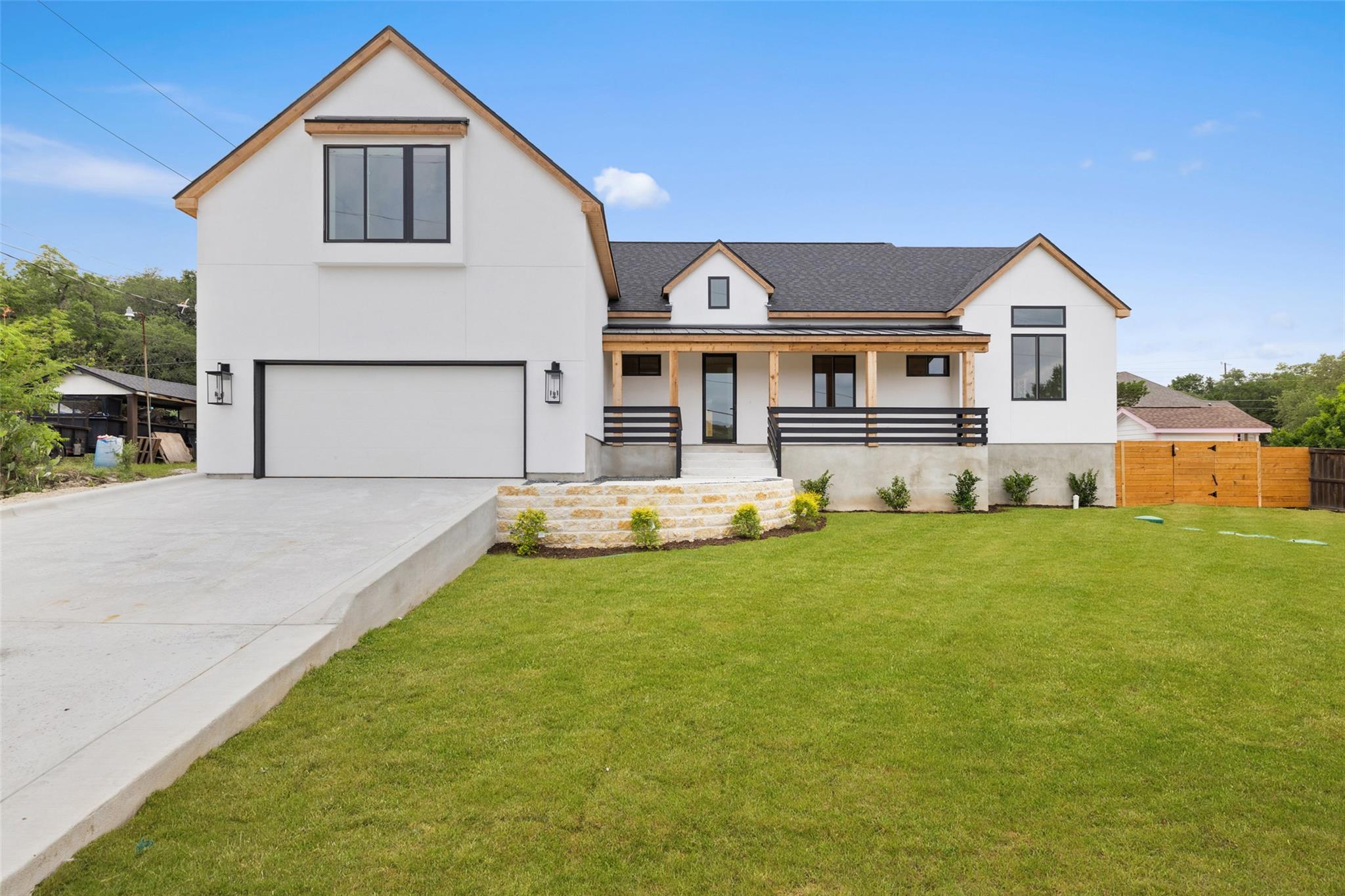 402 Fife DR