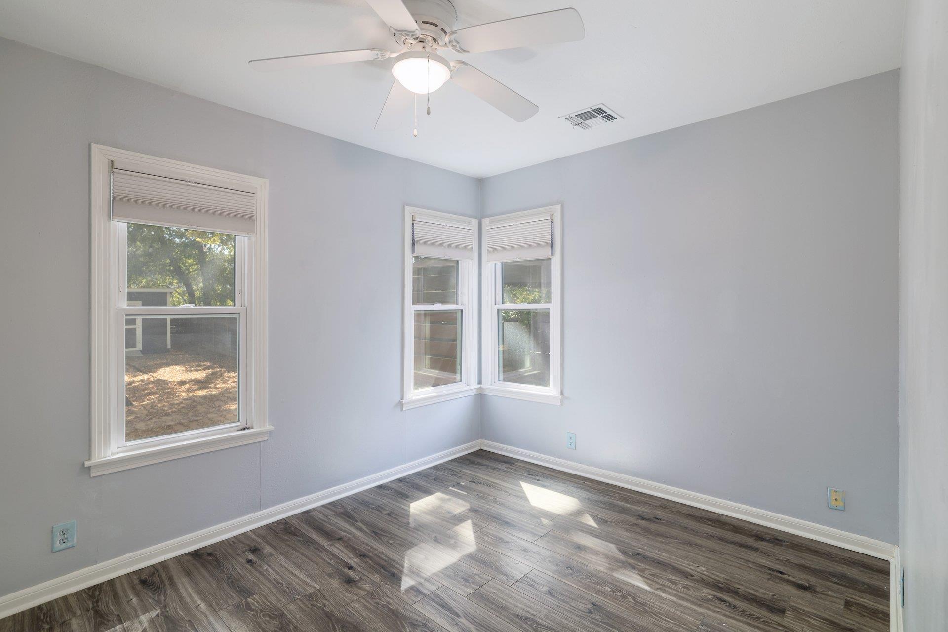 6511 Chesterfield Ave