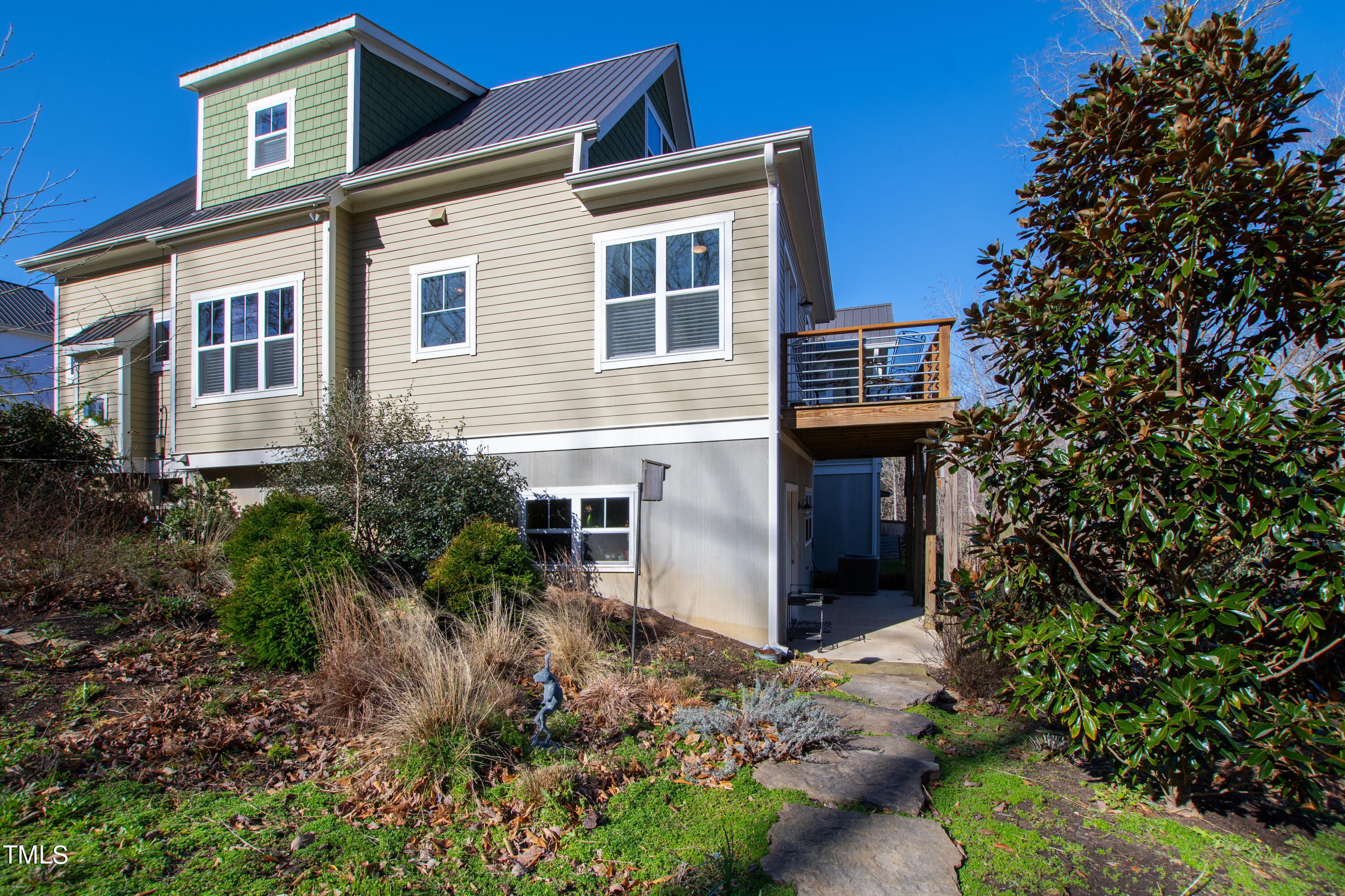 755 Lorentello Circle