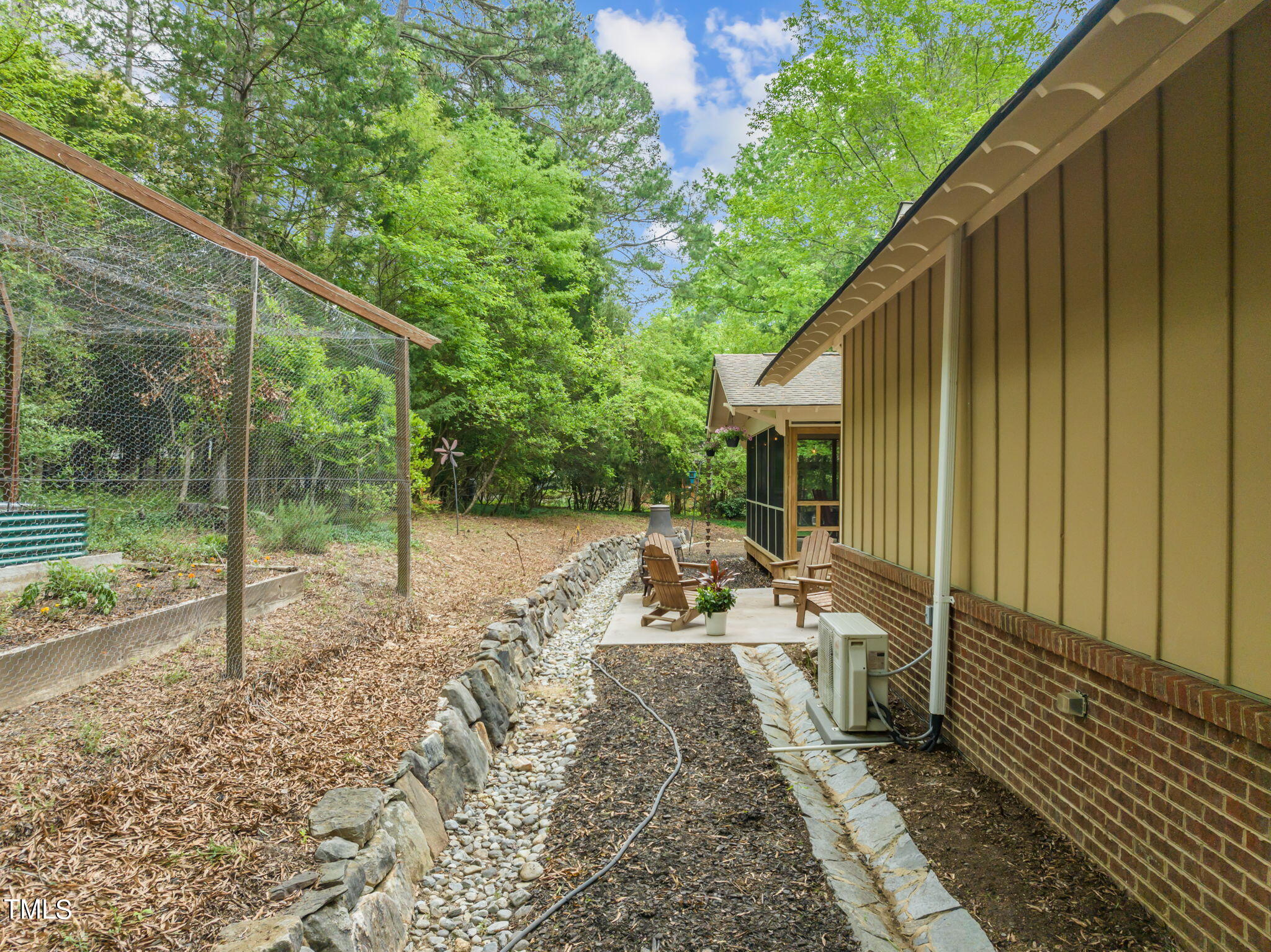 419 Overland Drive