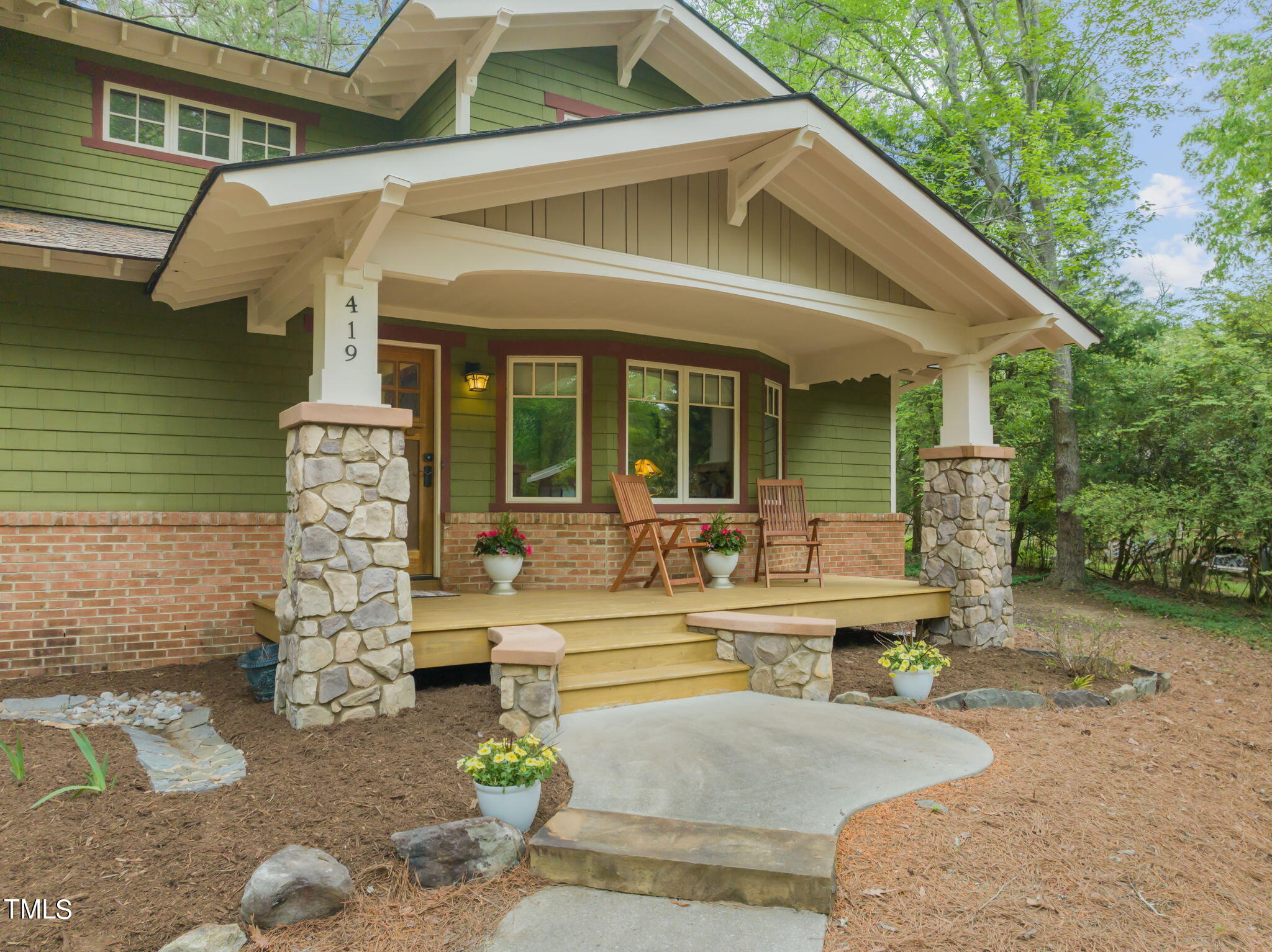 419 Overland Drive