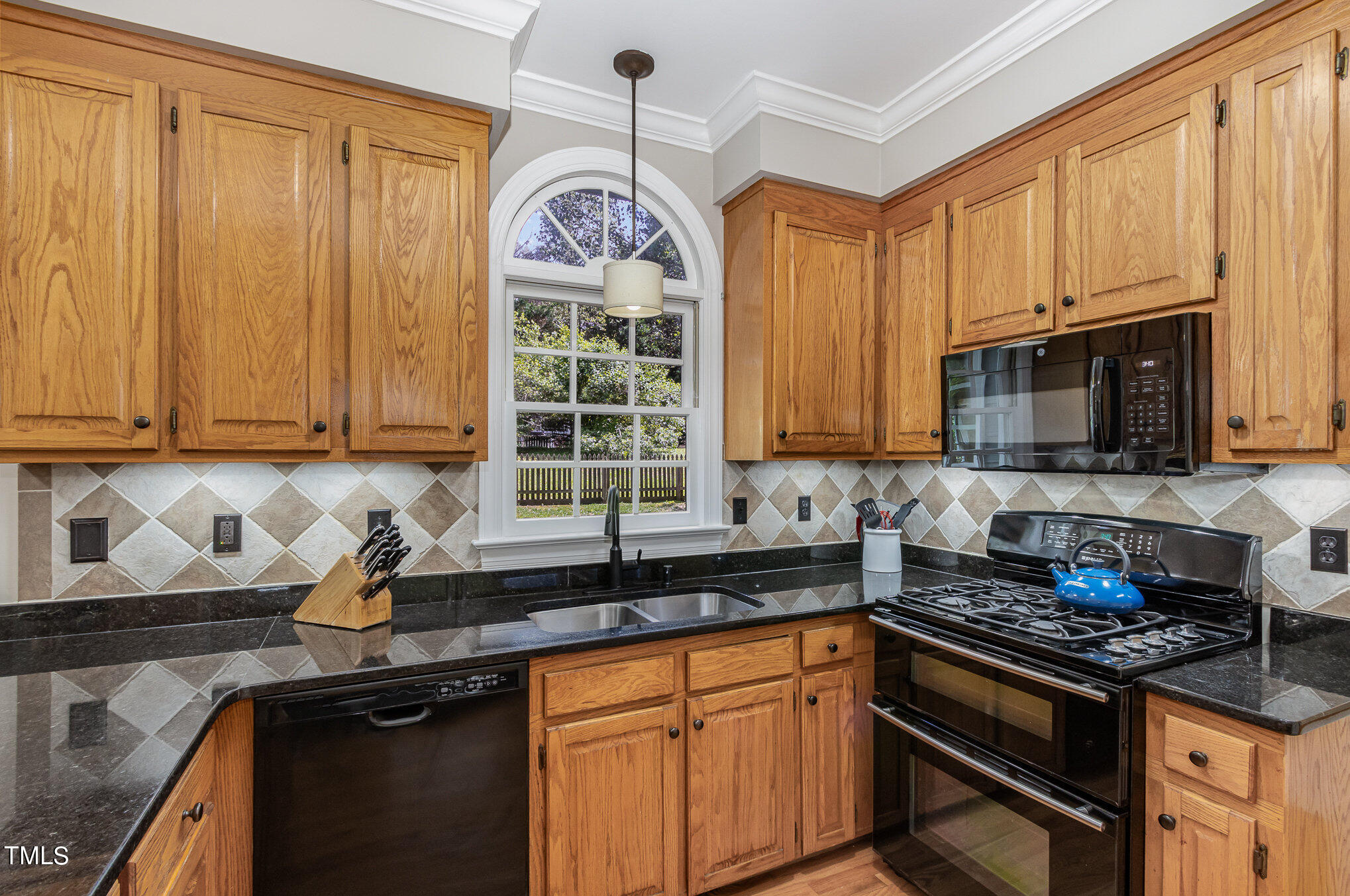 1910 Bearkling Place
