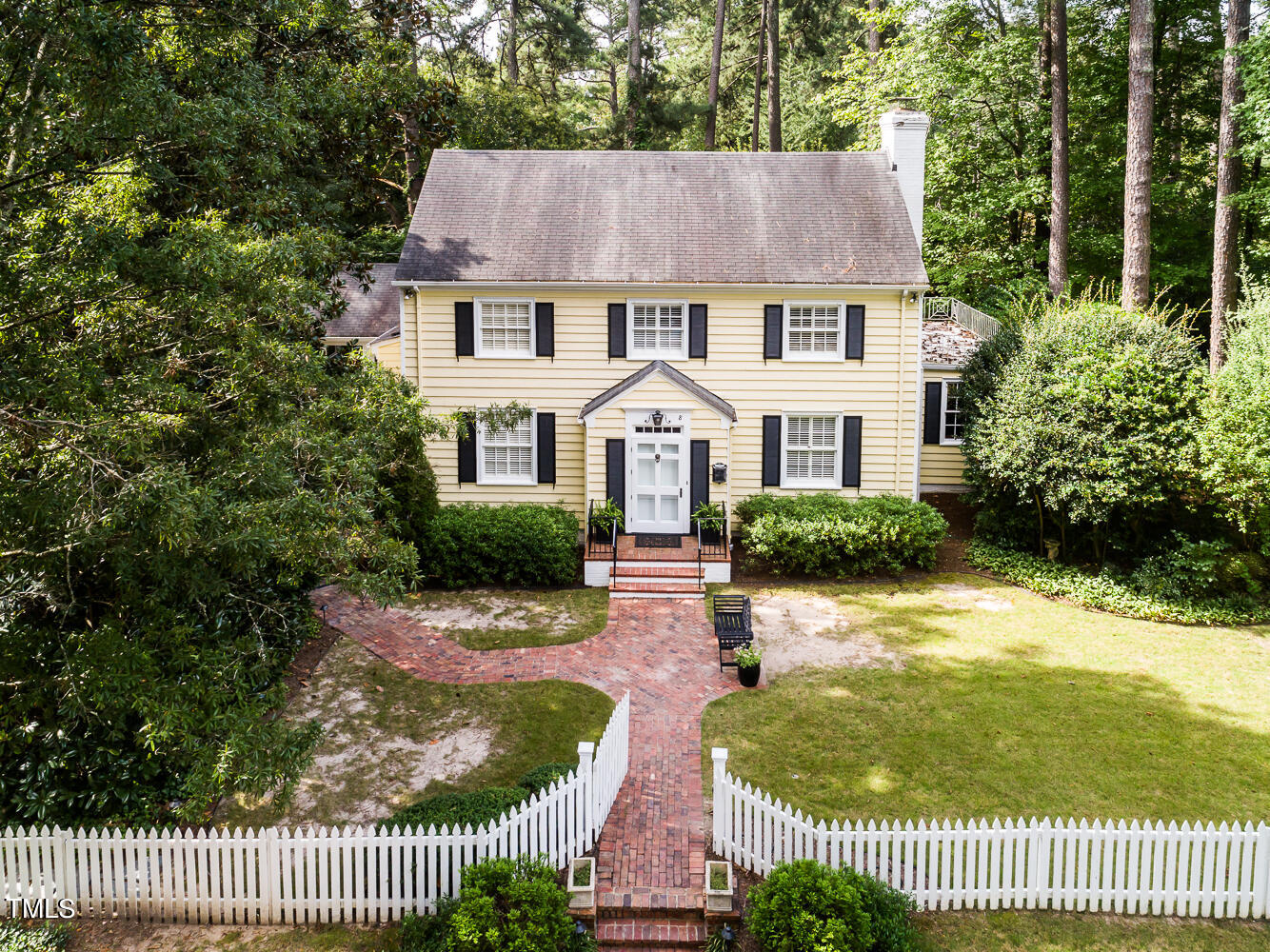 8 Sylvan Road