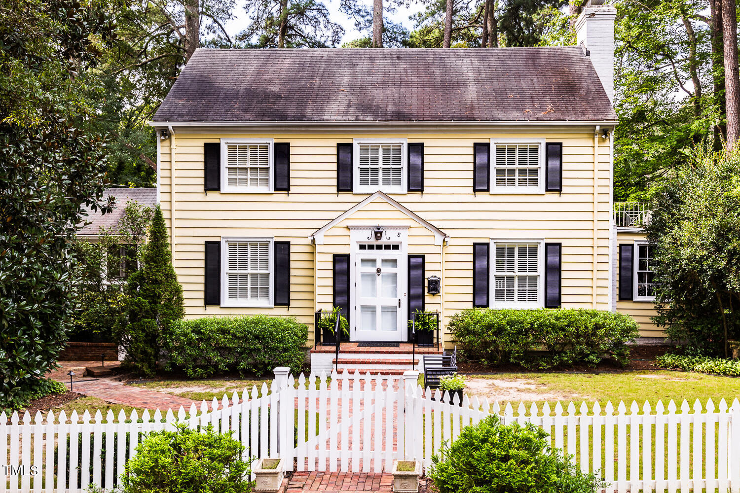8 Sylvan Road