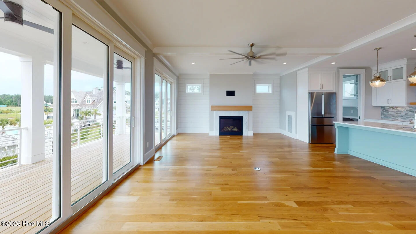 123 Seafaring Lane
