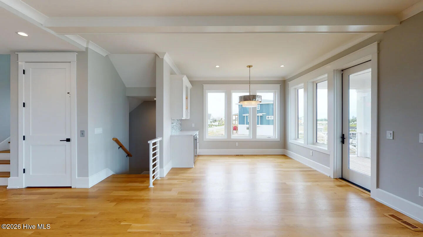 123 Seafaring Lane