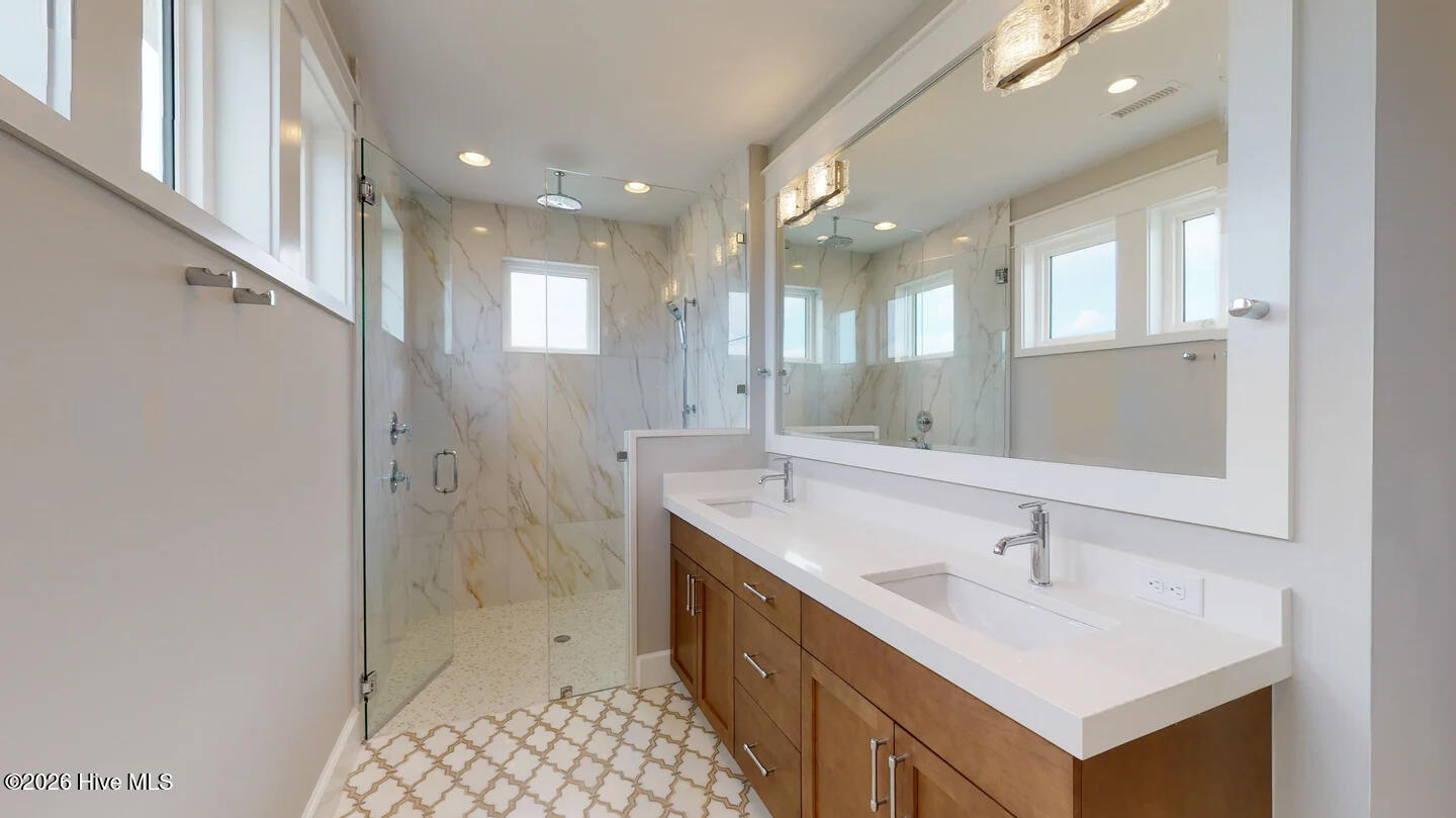 123 Seafaring Lane
