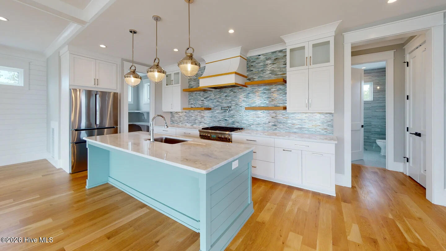 123 Seafaring Lane