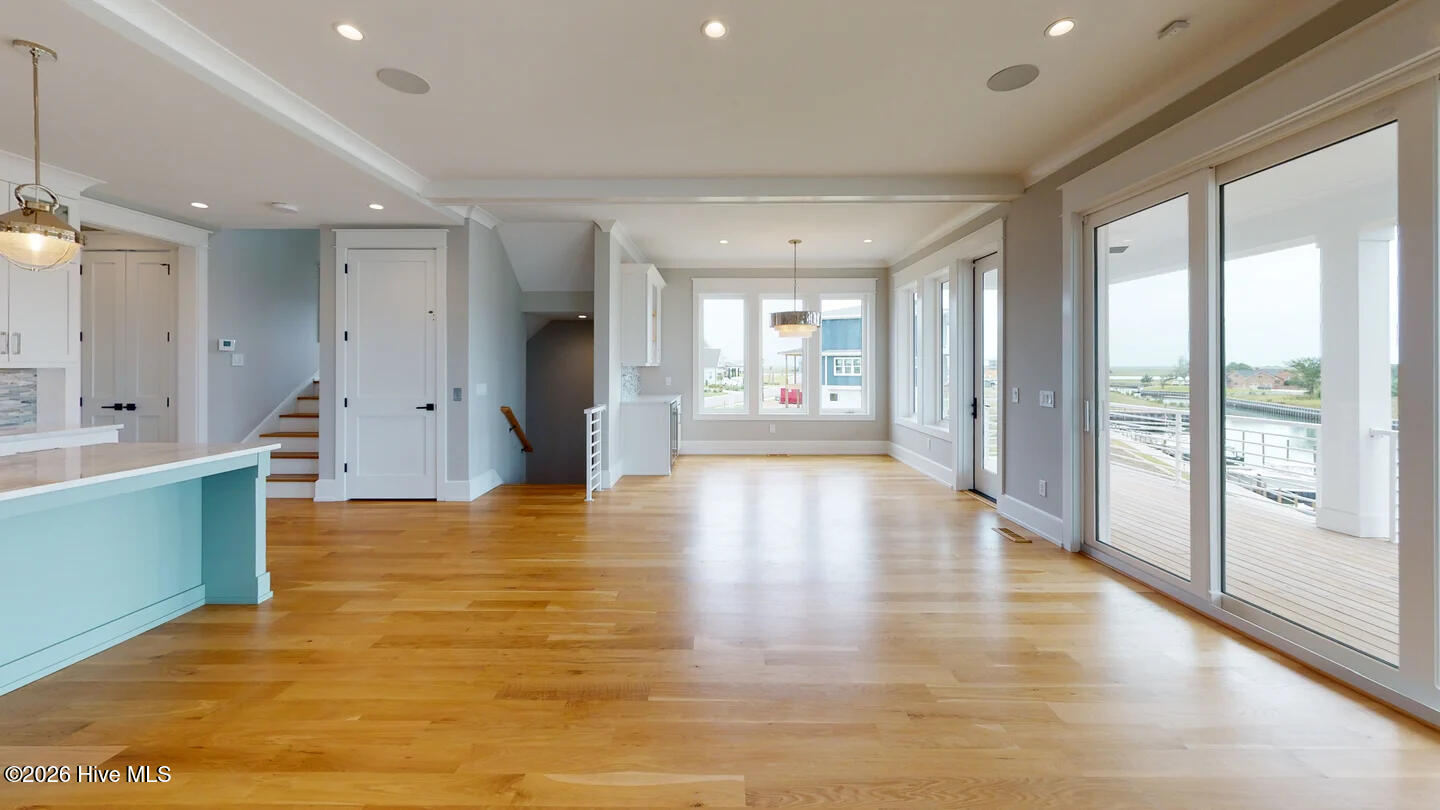 123 Seafaring Lane