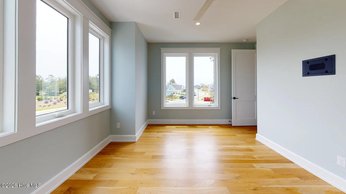 123 Seafaring Lane