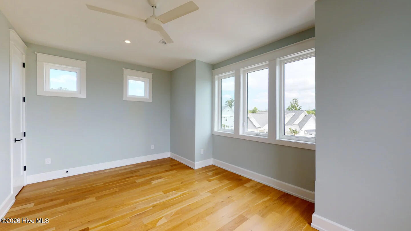 123 Seafaring Lane