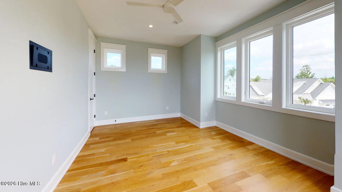 123 Seafaring Lane