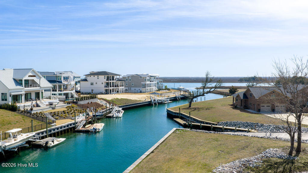 123 Seafaring Lane