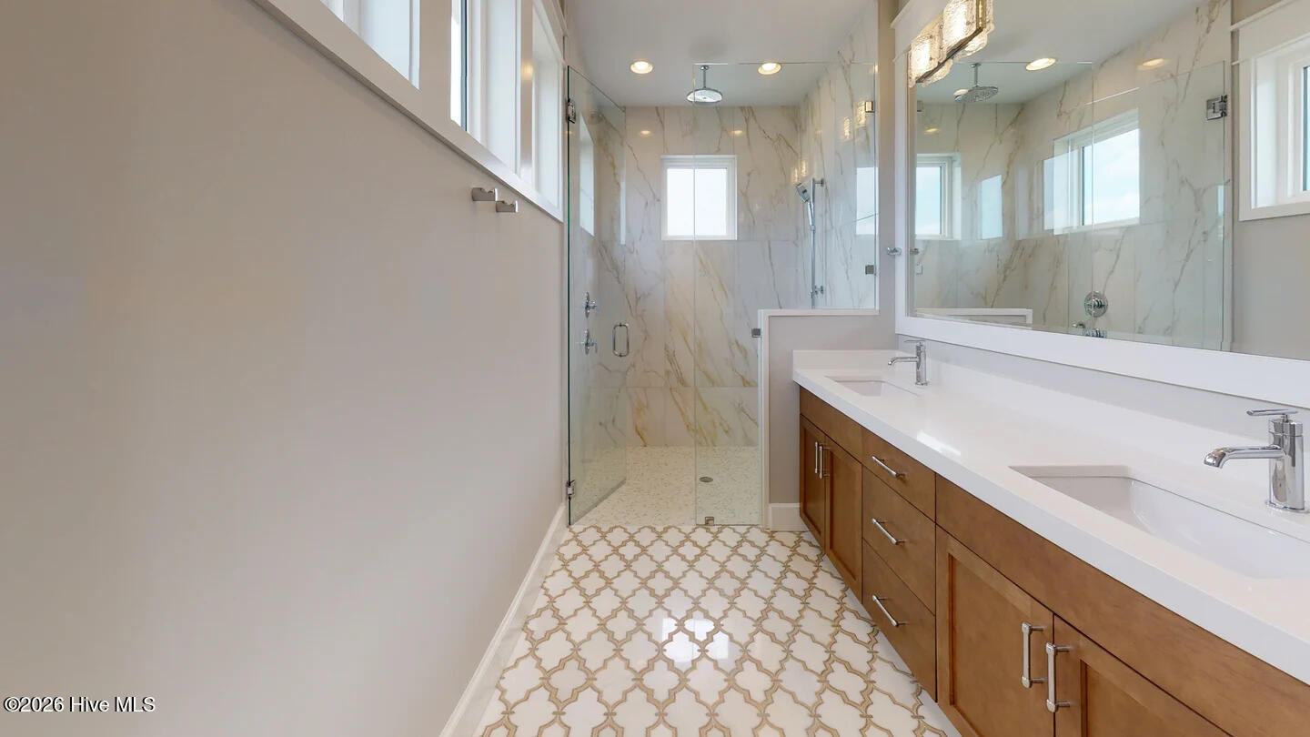 123 Seafaring Lane