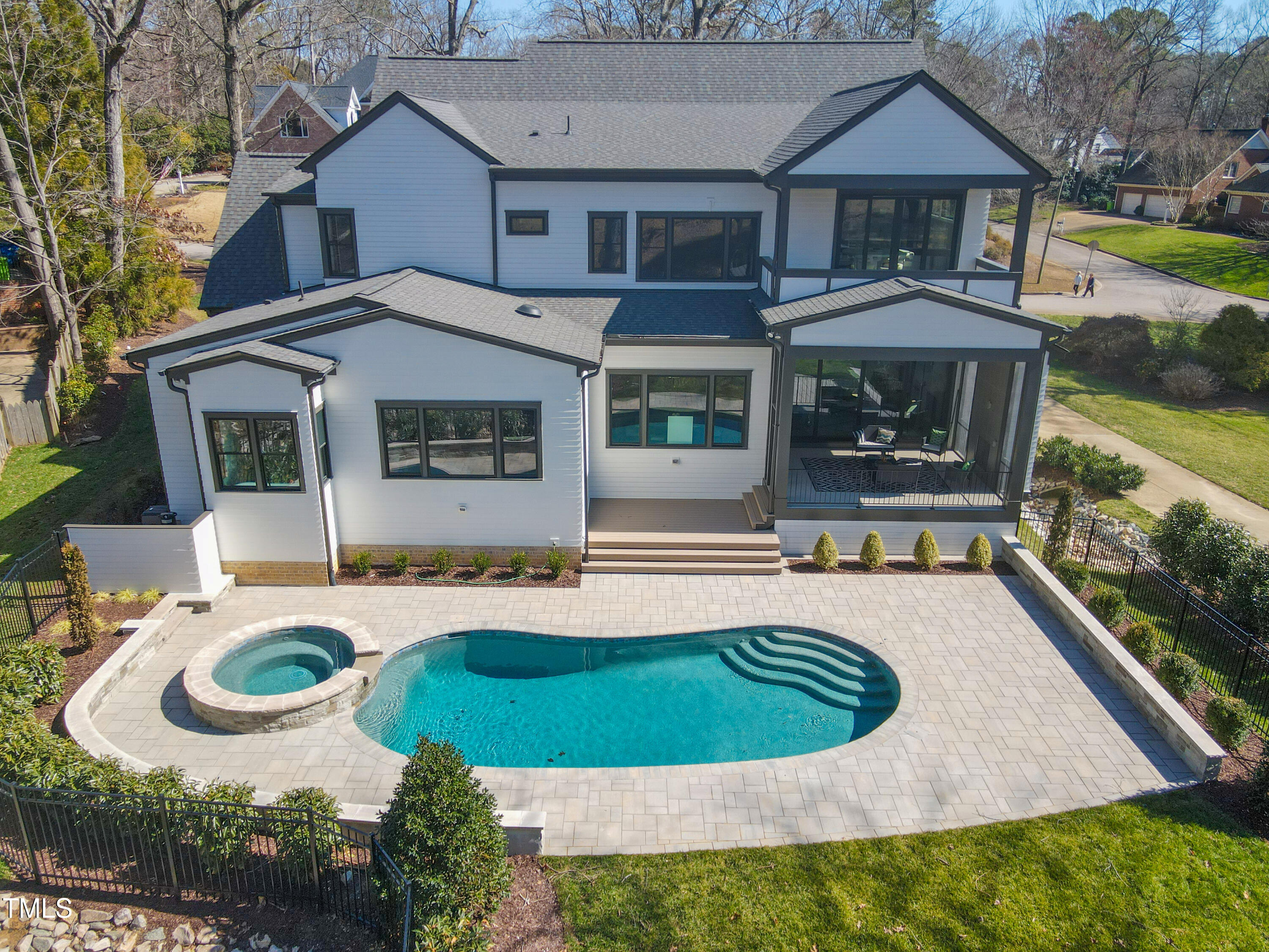 7621 Wingfoot Drive