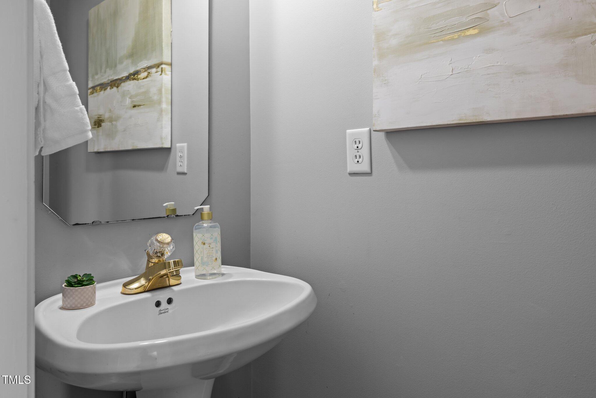 14 Gingerwood Lane, Durham