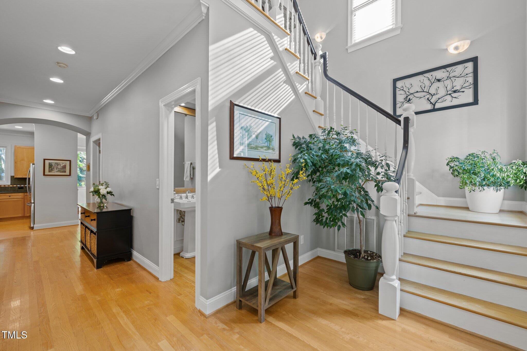 204 Rossburn Way