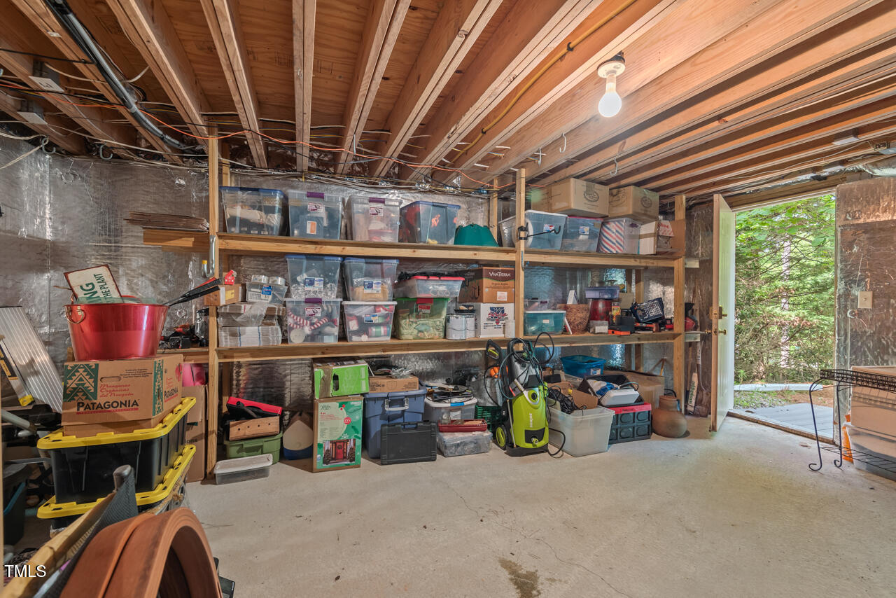 108 Hotelling Court